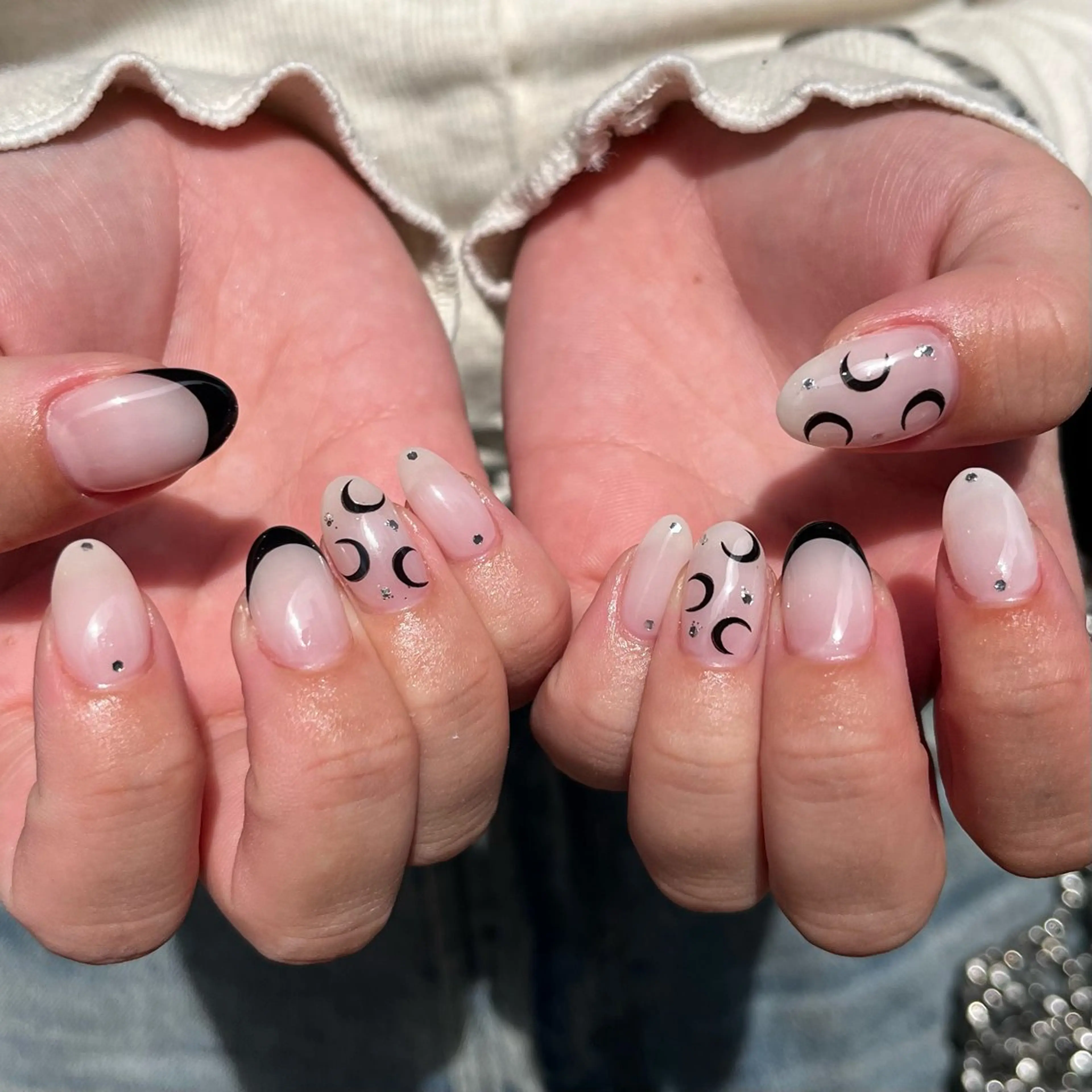 ネイル ホログラムネイル ストーンネイル ハンドネイル ballie／小野原 なつみのネイルデザイン
