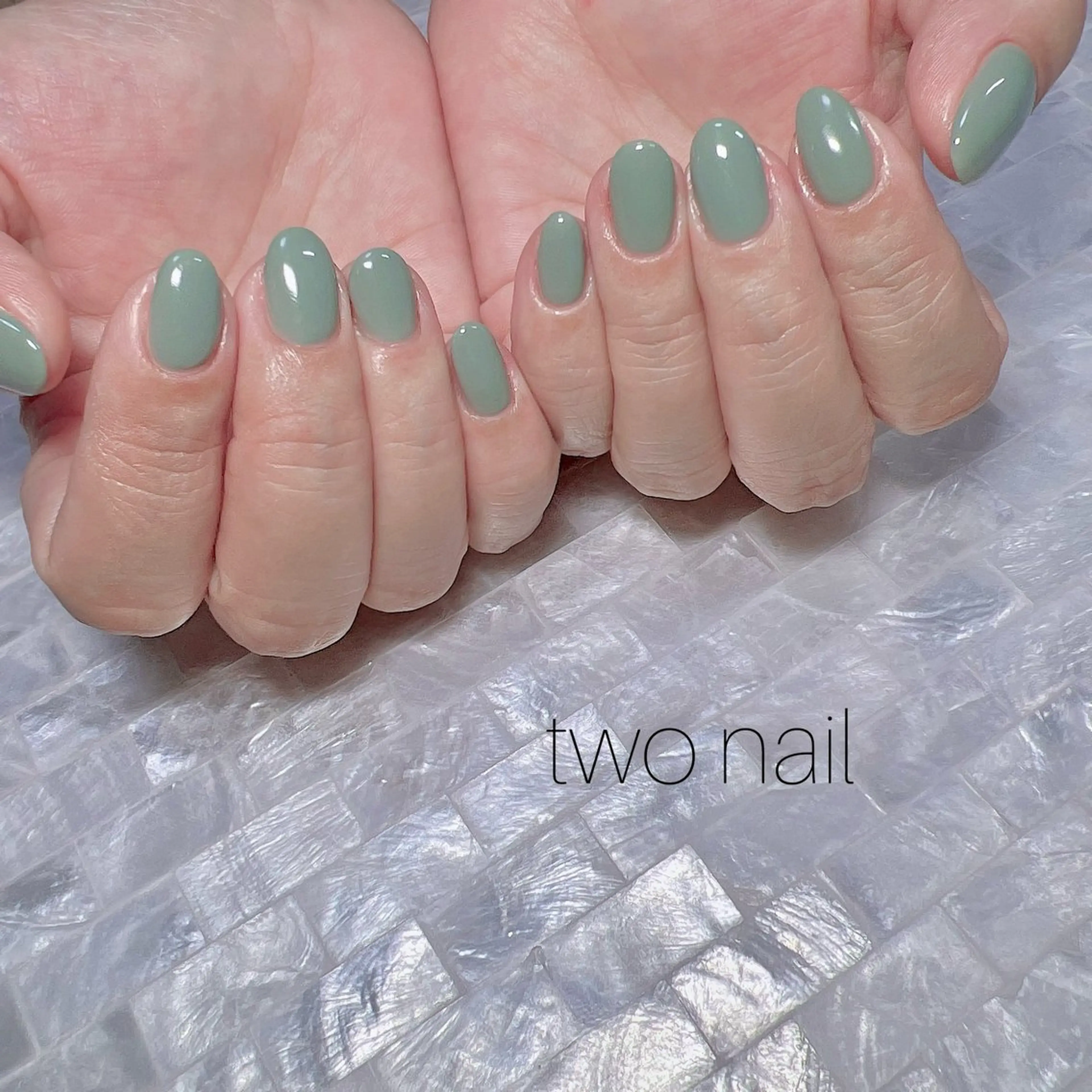 ネイル ネイルチップ ホワイト ハンドネイル two nailのネイルデザイン