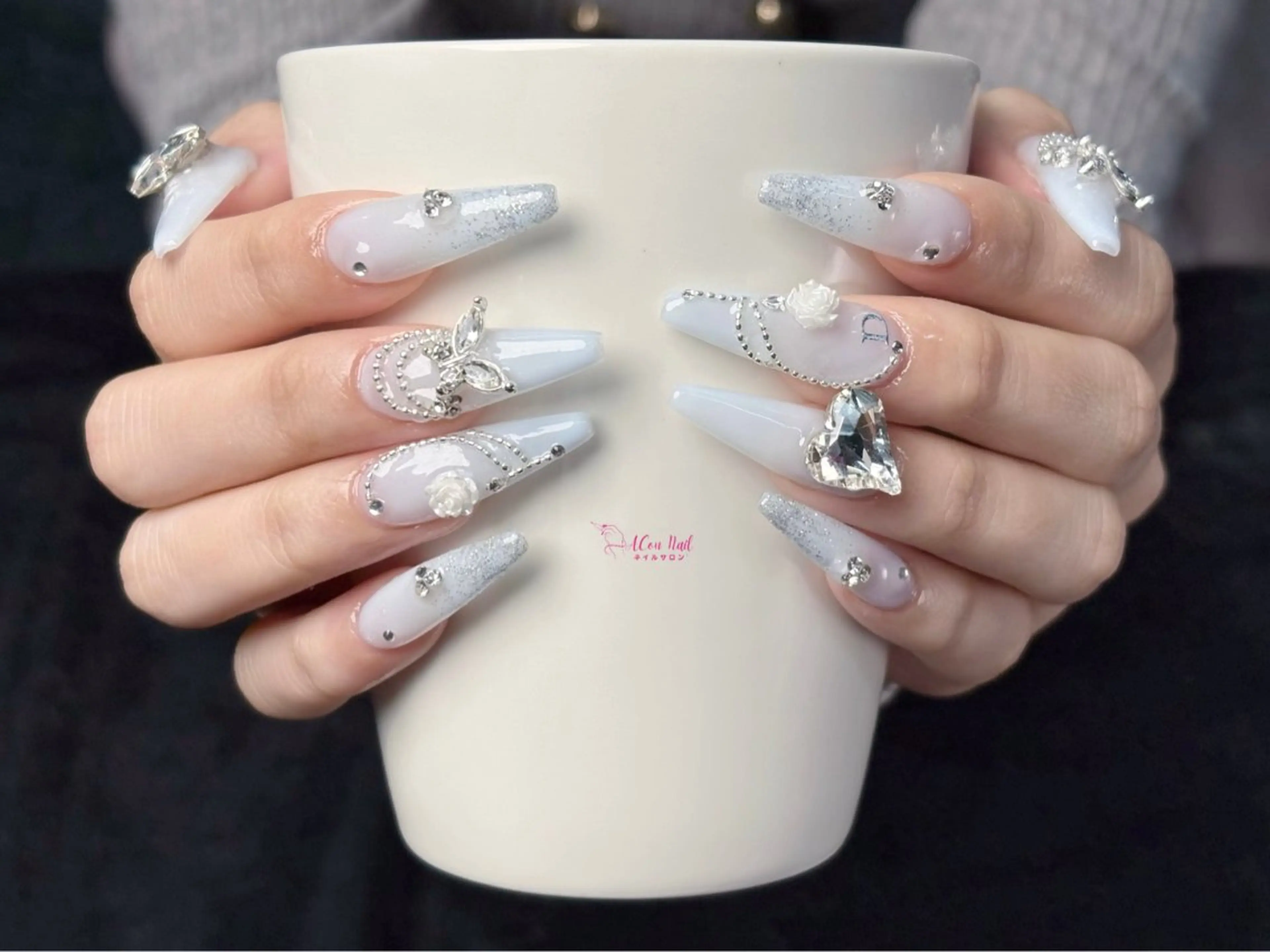 ネイル 桜ネイル 長さ出し フラワーネイル フレンチネイル ジェルネイル ハンドネイル ACon NailSalonのネイルデザイン