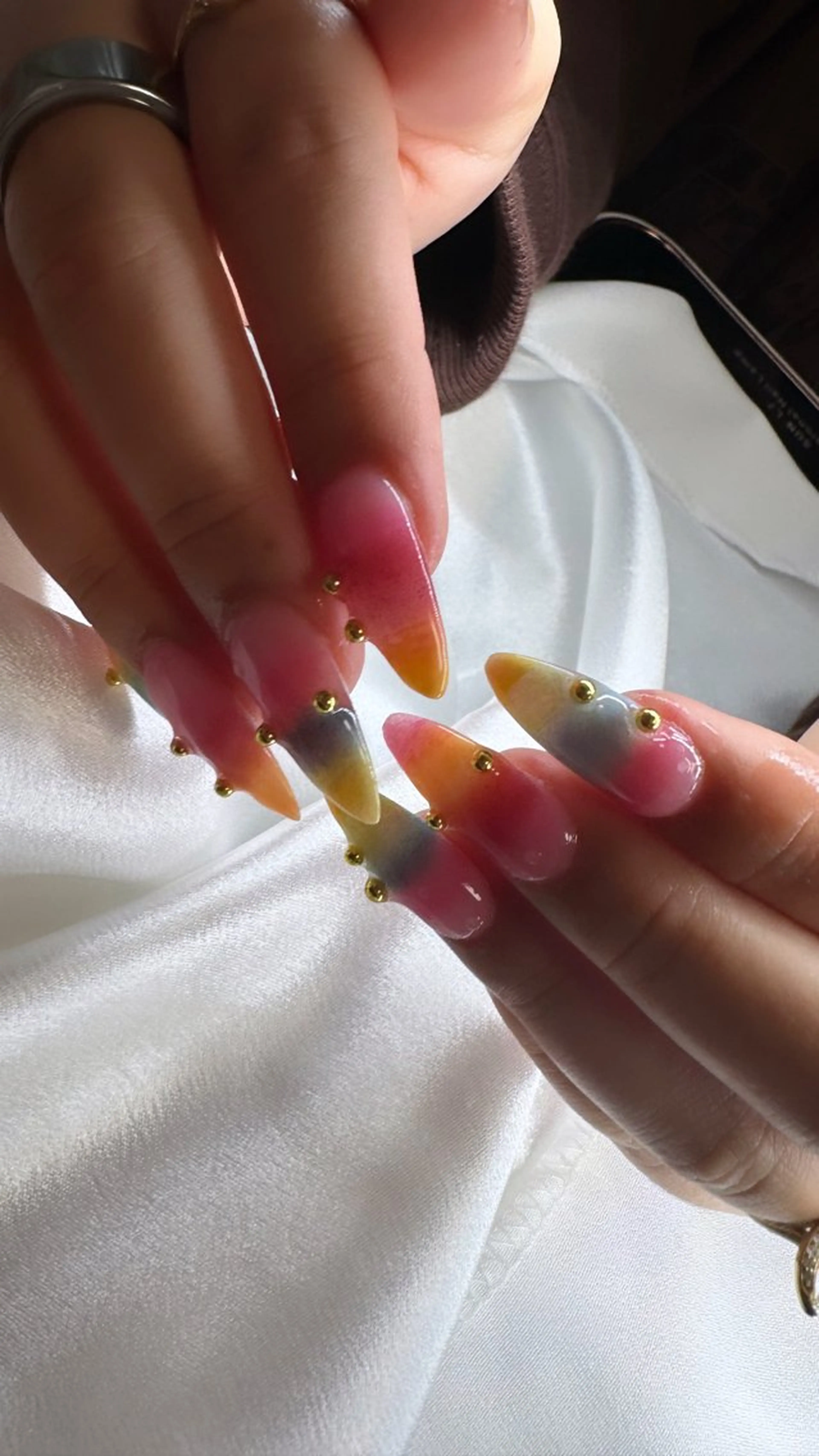 ミディアム ハンドネイル YOKOSUKA🧸 NAIL🌿🫧💛のネイルデザイン