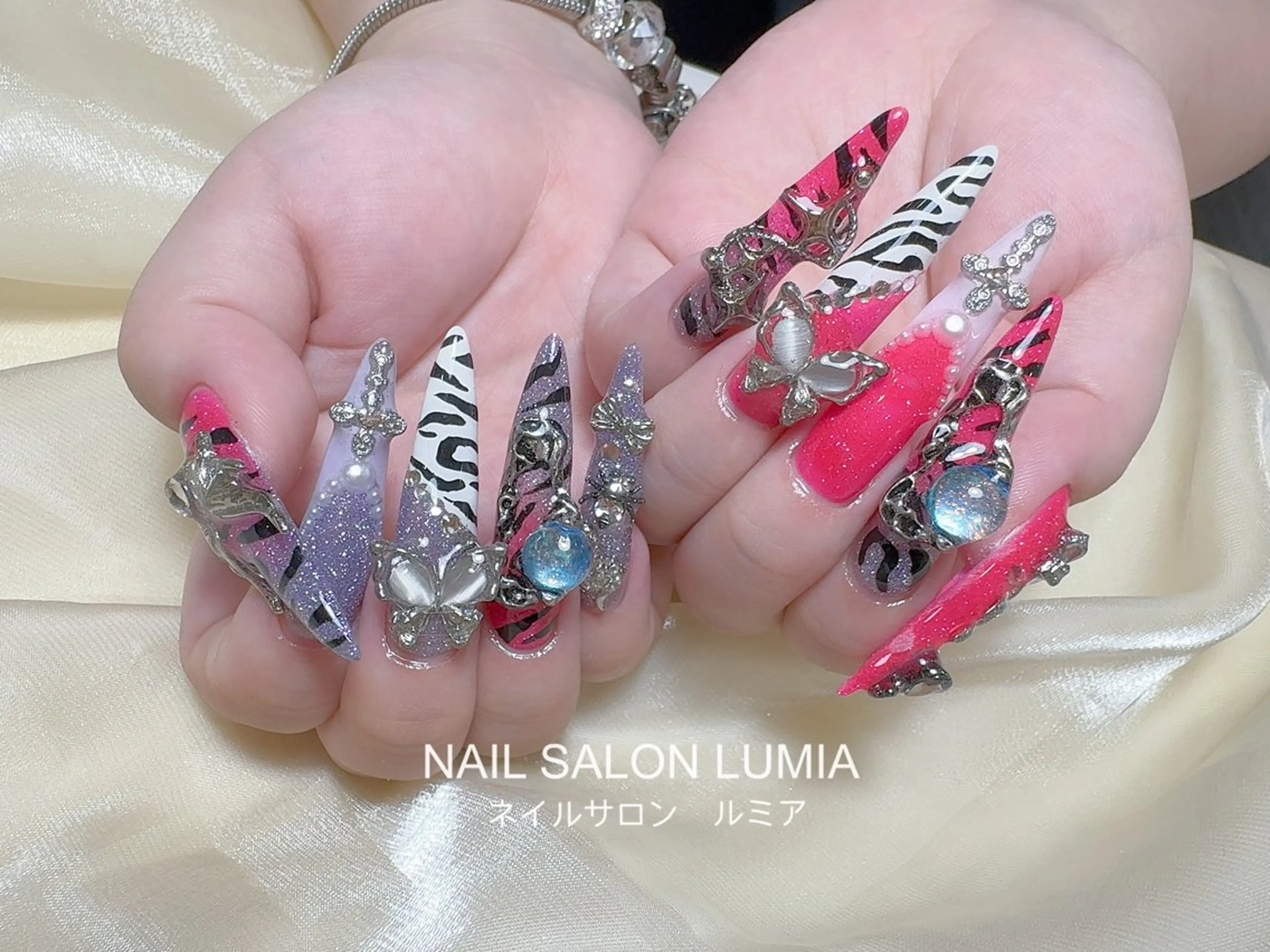 ネイル ハンドネイル ネイルサロン ルミア Lumia 店長のネイルデザイン