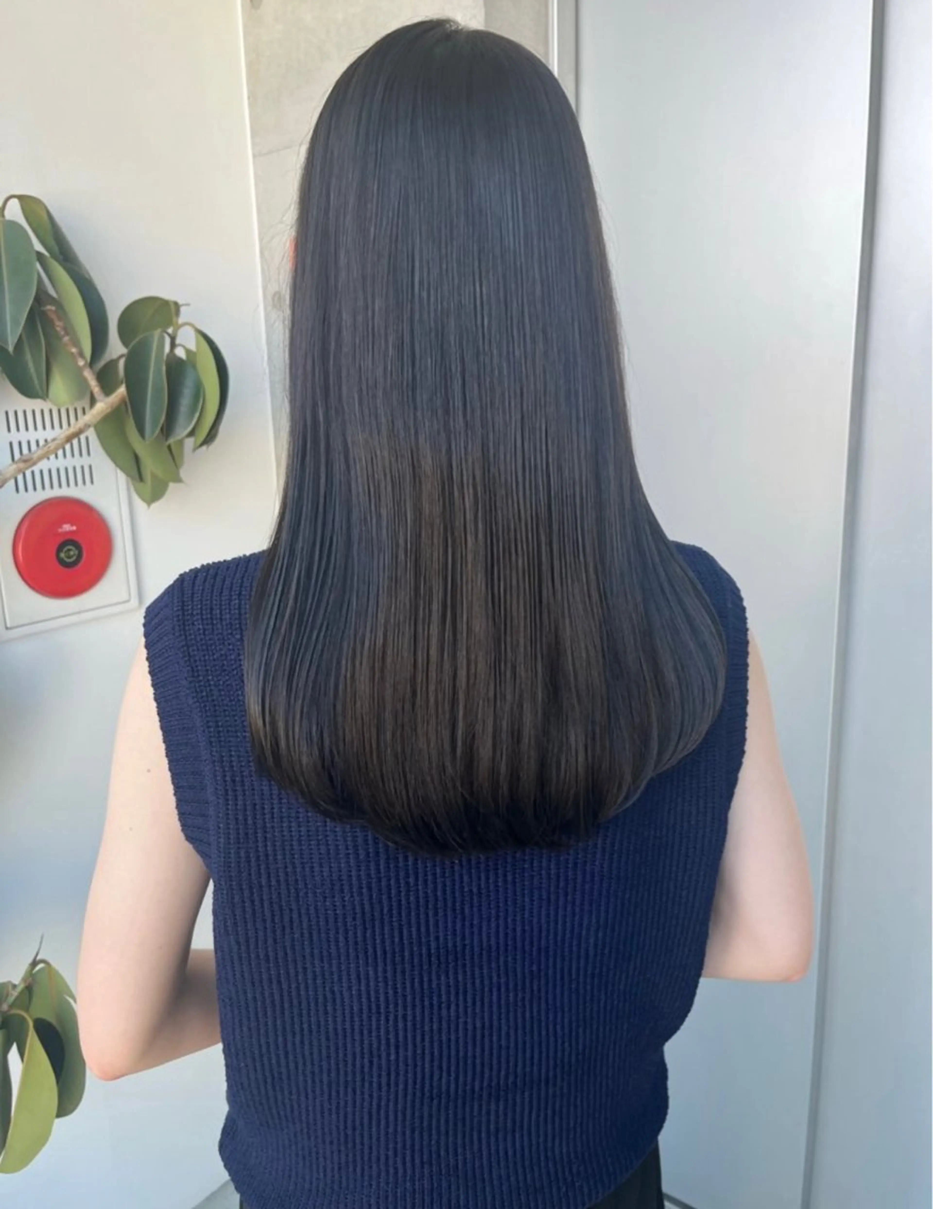 ロング カラー パーマ ヘアアレンジ カット ヘアカラー トリートメント ヘッドスパ ヘアセット 透明感/オリーブ/ グレージュ/YUKAのヘアスタイル