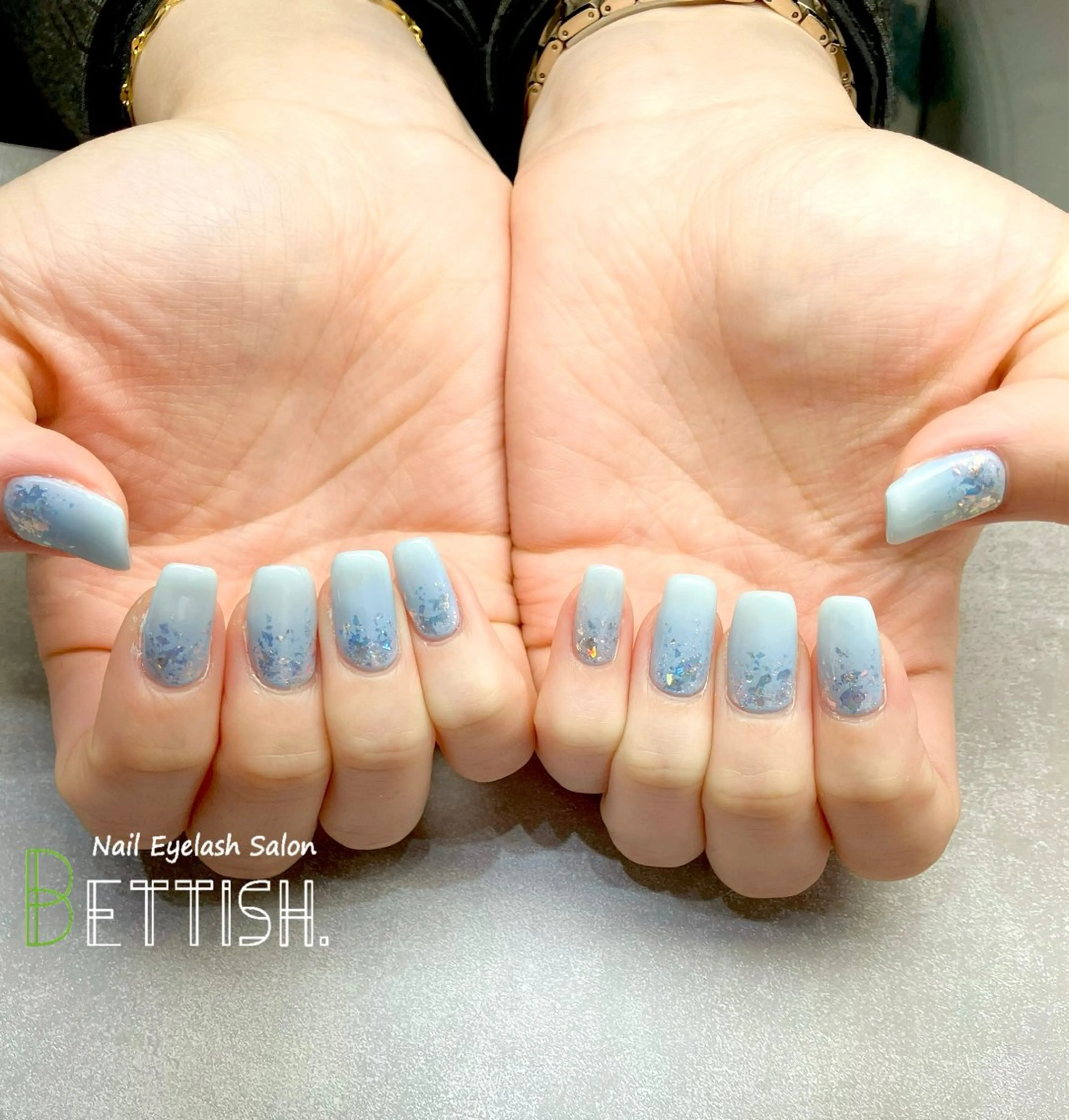 ネイル オーロラネイル ブルー グラデーション キラキラネイル ハンドネイル BETTISH. KUMIKO☺︎︎のネイルデザイン