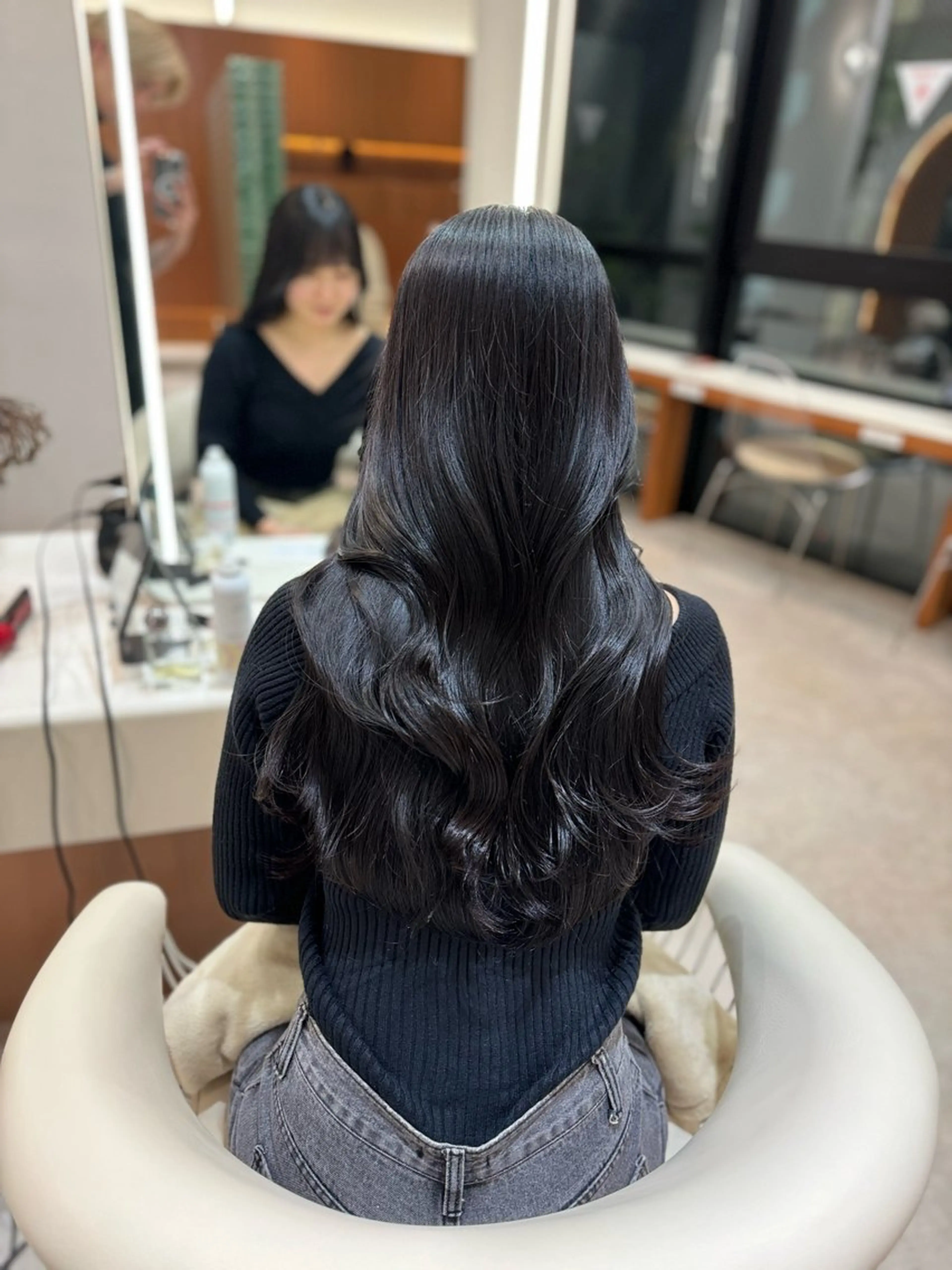 ロング カラー 黒髪 ブルーカラー ブルーブラック ダークグレー ダークグレージュ 韓国レイヤー🇰🇷 韓国研修◎渋谷カイトのヘアスタイル
