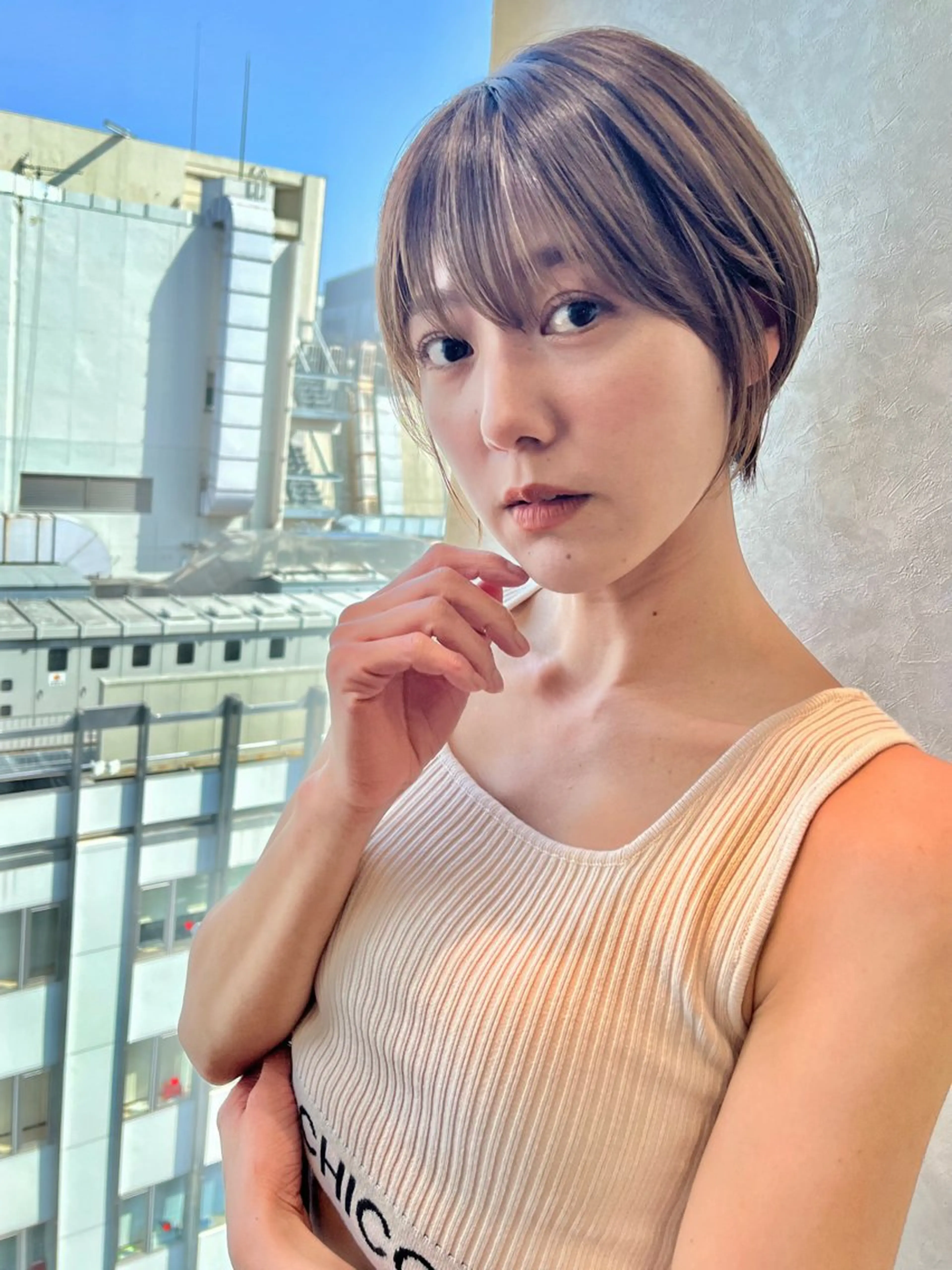 ショート 顔まわりカット 前髪カット安井楽人のヘアスタイル