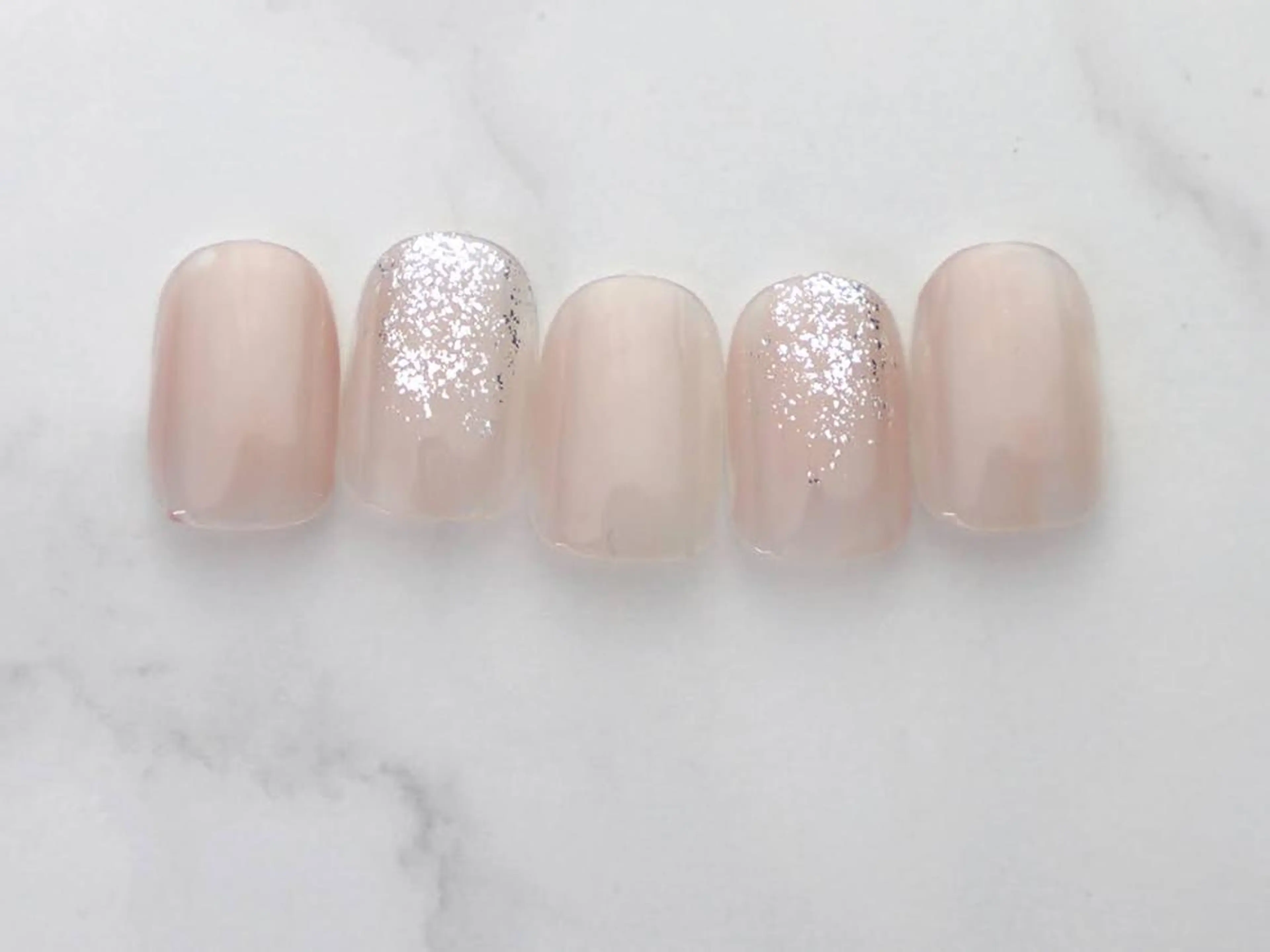 ネイル シンプルネイル yura.I DEE yabaのネイルデザイン