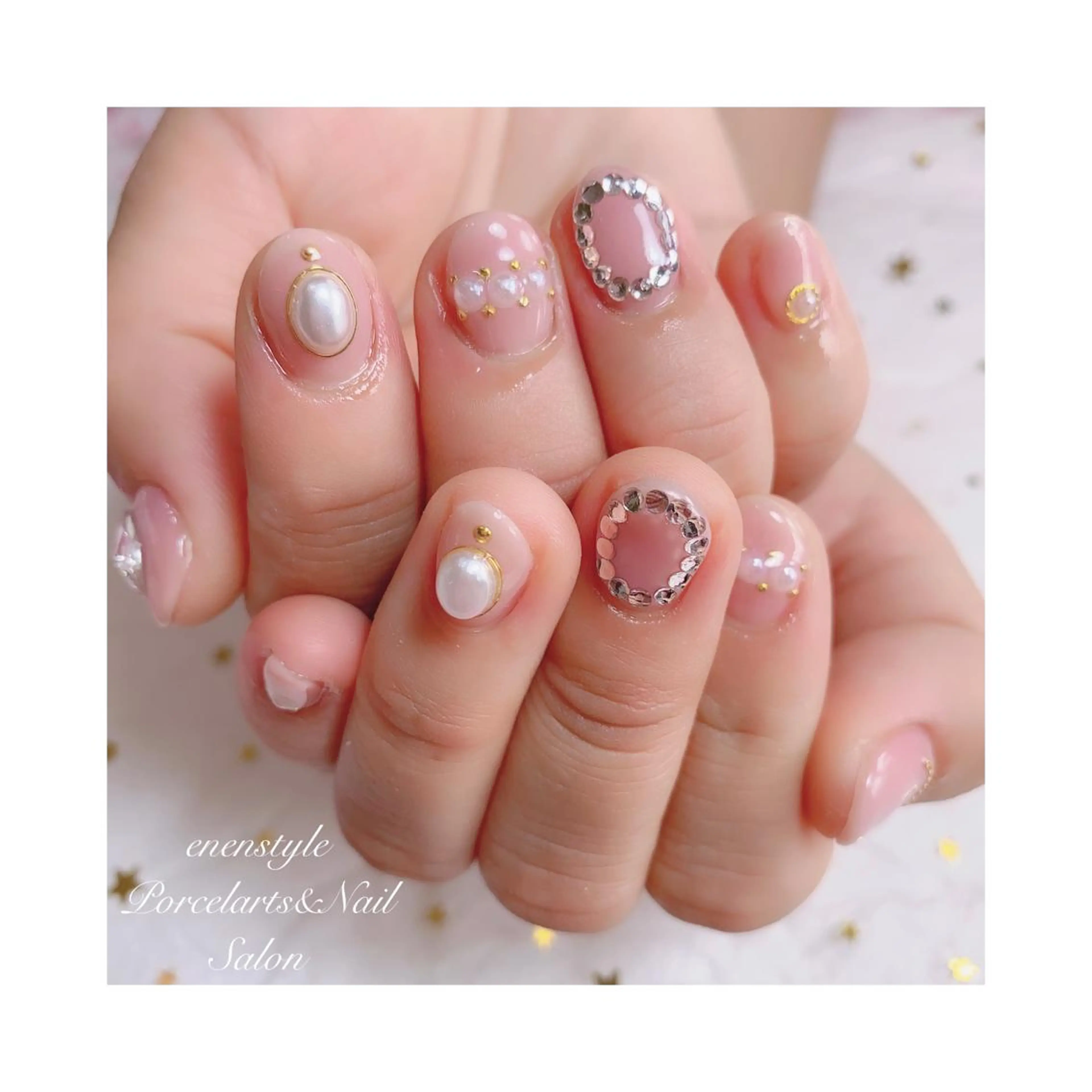 ショート ネイル ジェルネイル ニュアンスネイル オフィスネイル ワンカラーネイル パラジェル ハンドネイル 👑enen style👑のネイルデザイン
