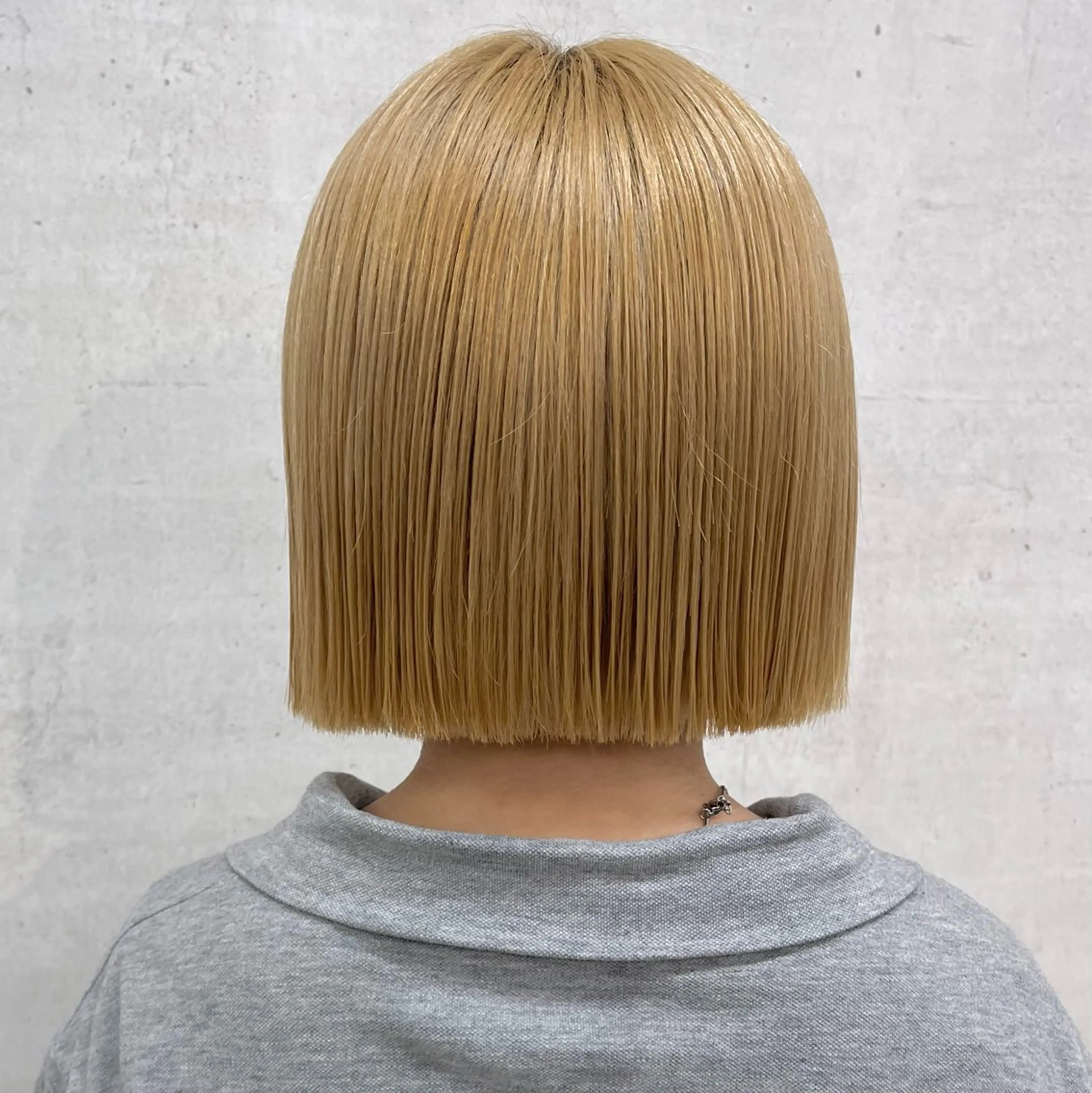 ショート 切りっぱなしボブ ボブ yura /レイヤーカットのヘアスタイル