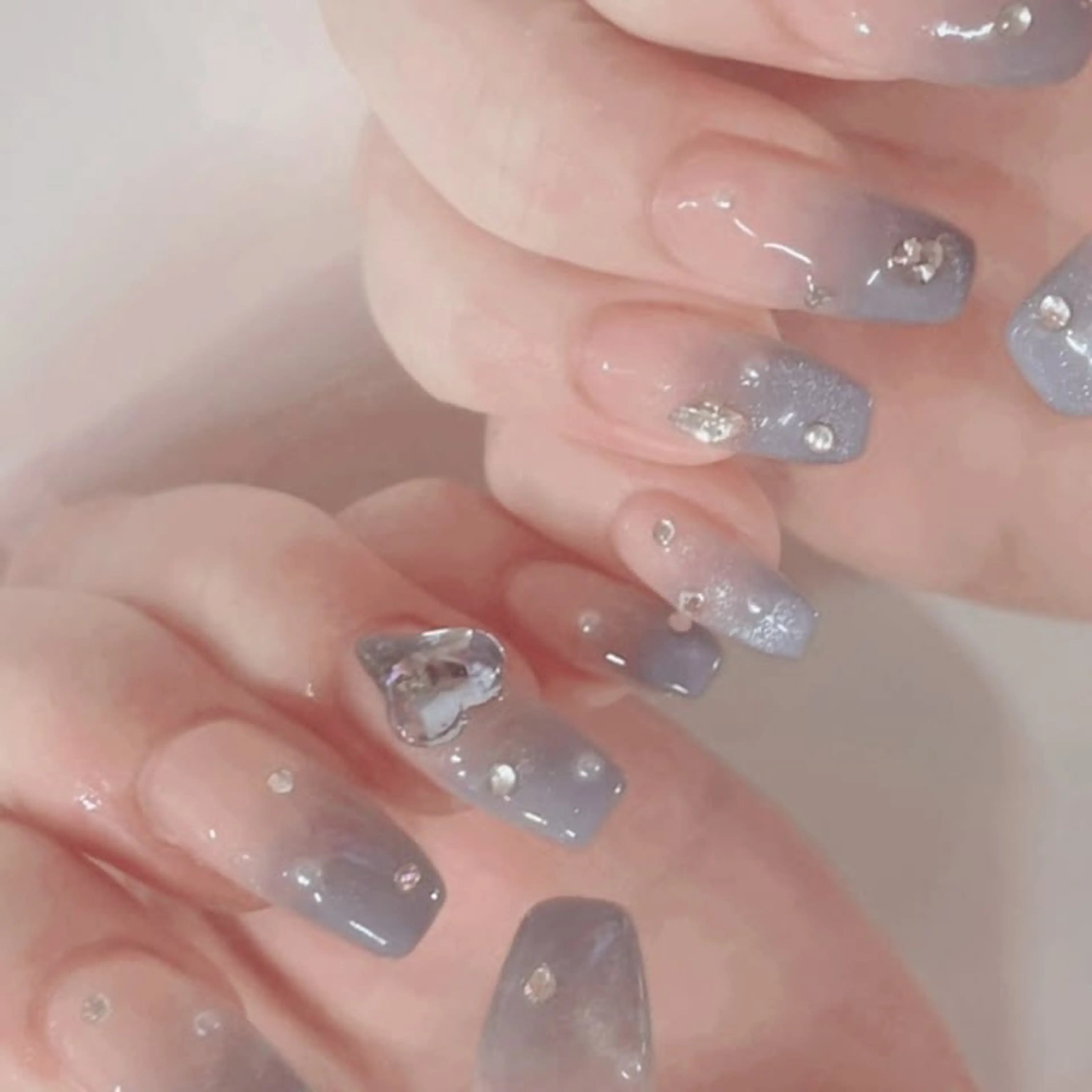 ネイル Fiore nail🪽✨のネイルデザイン