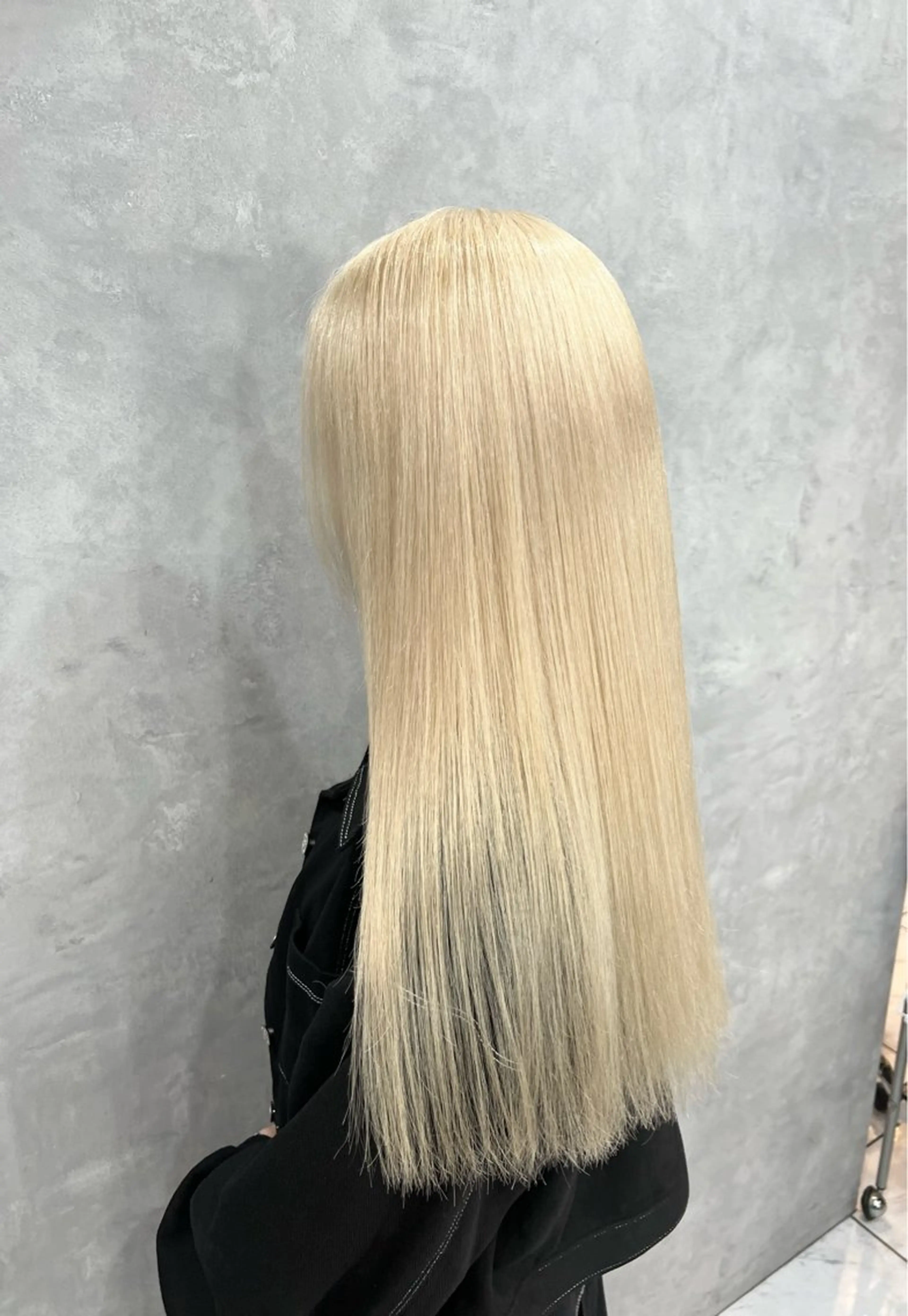 カラー SALOWIN栄 高須大貴のヘアスタイル