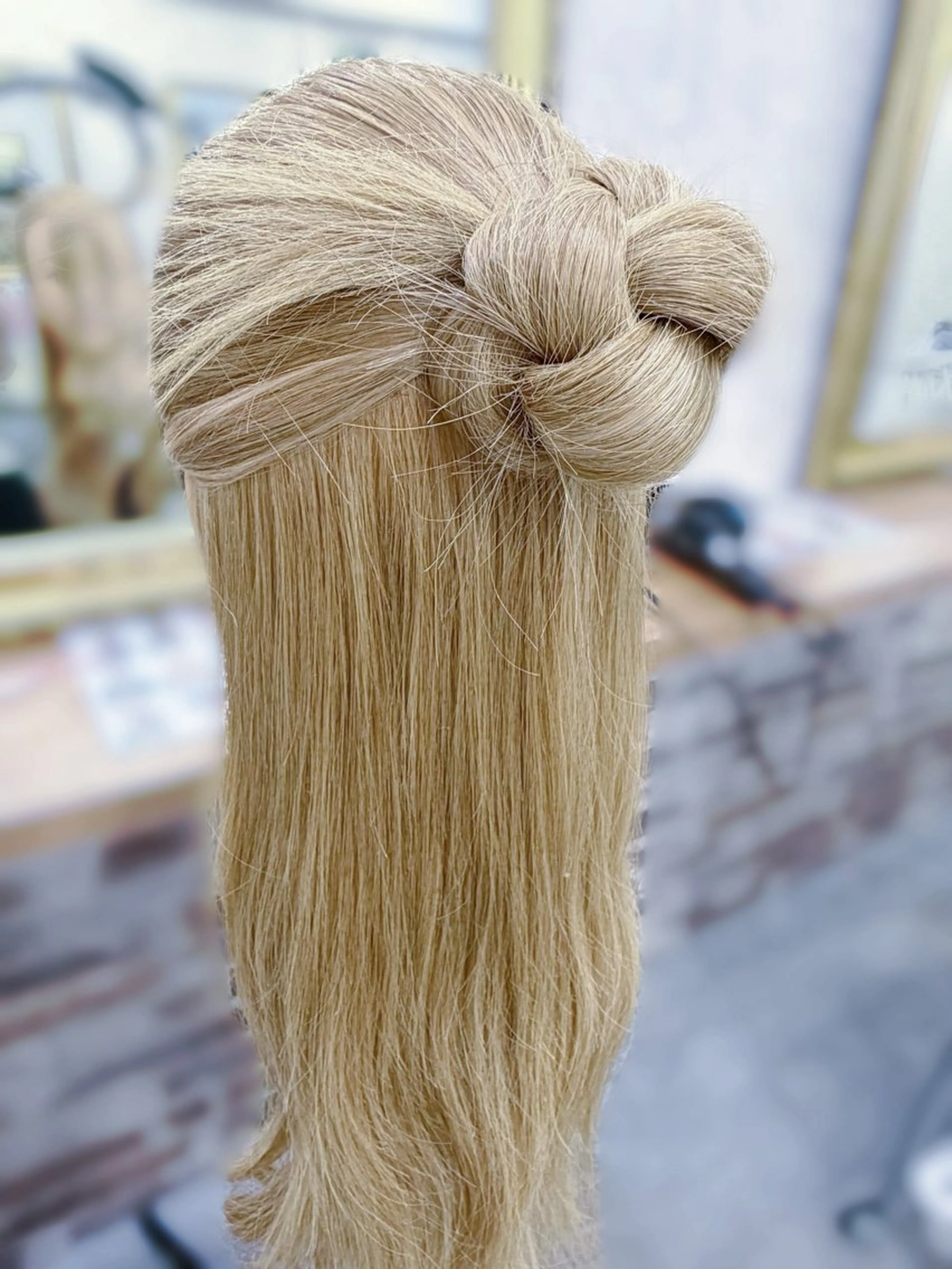 ヘアアレンジ 馬方 雫のヘアスタイル