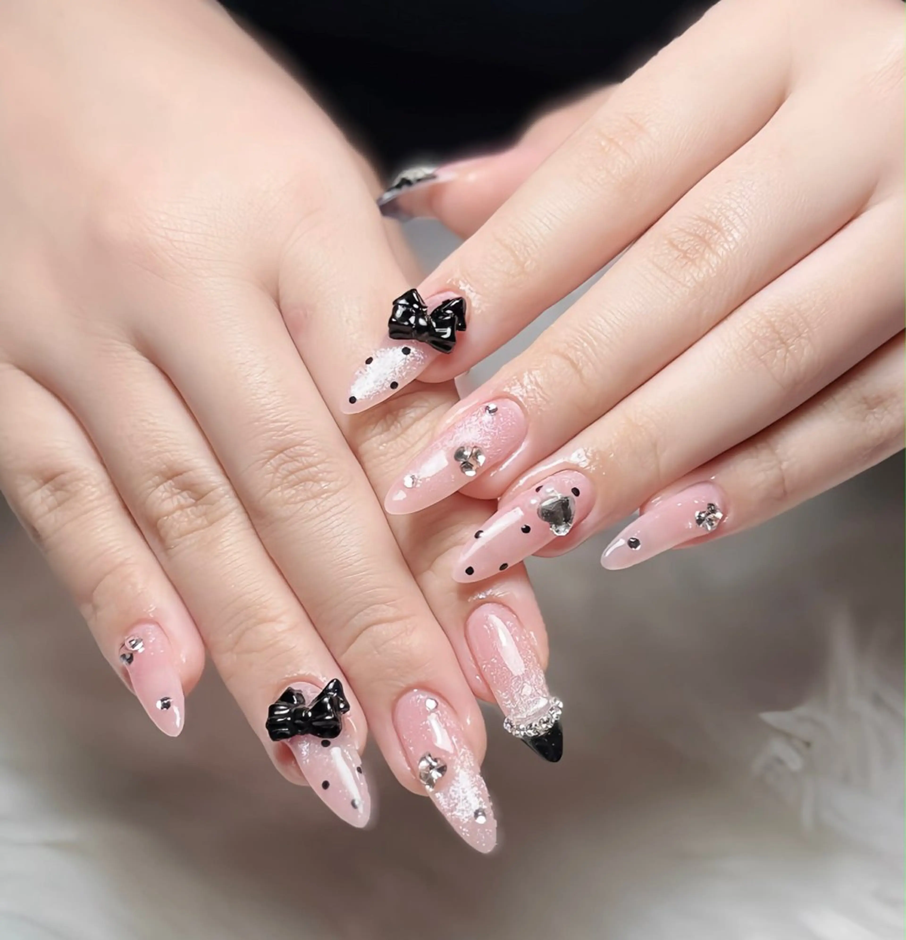 ネイル オーロラネイル チークネイル フットネイル フレンチネイル ジェルネイル Havi Nailsのネイルデザイン