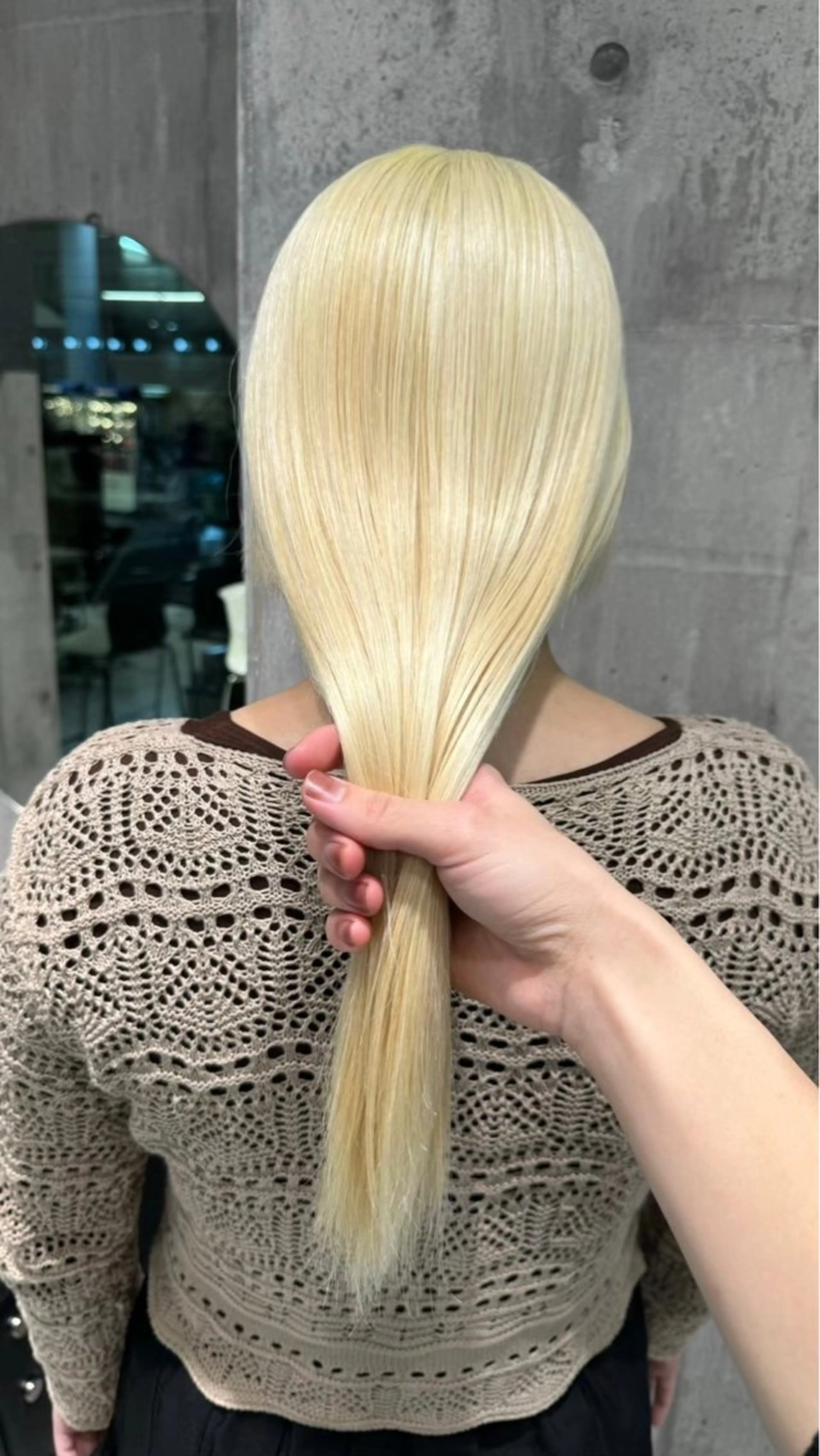 ロング カラー ヘアアレンジ 🌈【🎀ヘアデザイ ナー🎀】✨ノン✨のヘアスタイル