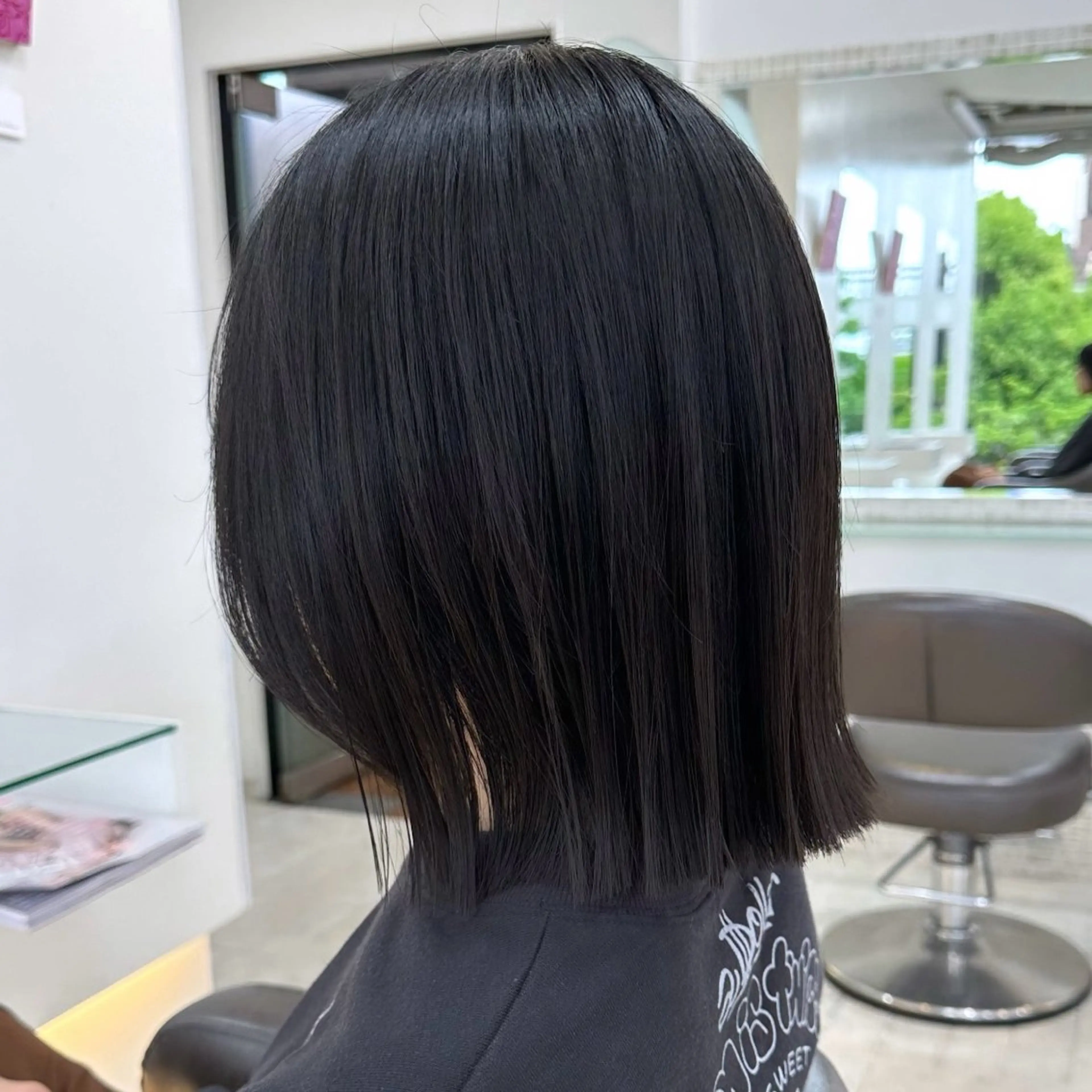 ミディアム カット ハイトーン✨髪質 改善🫧RYOのヘアスタイル