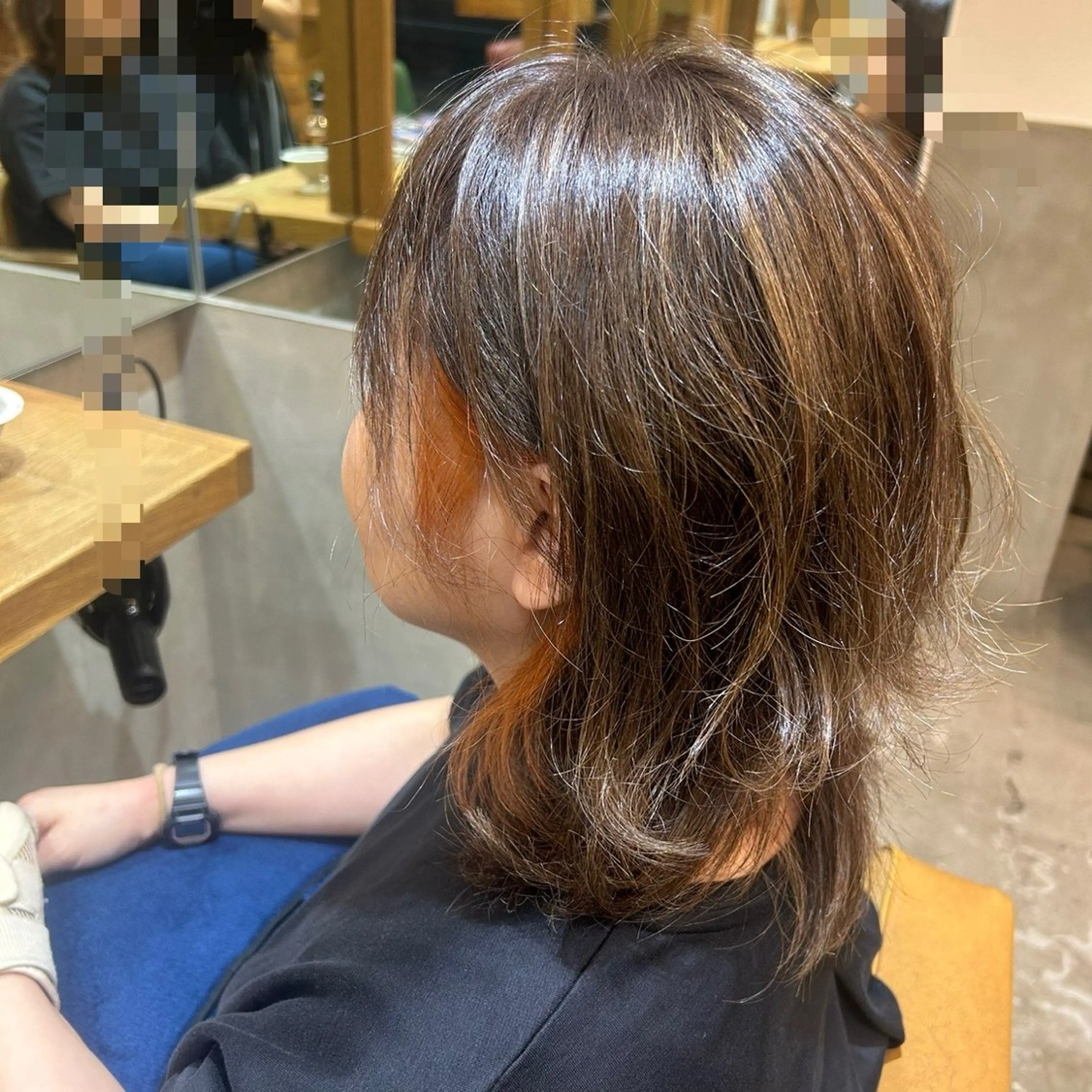 ミディアム カラー カット ヘアカラー トリートメント 若狭 彩花のヘアスタイル