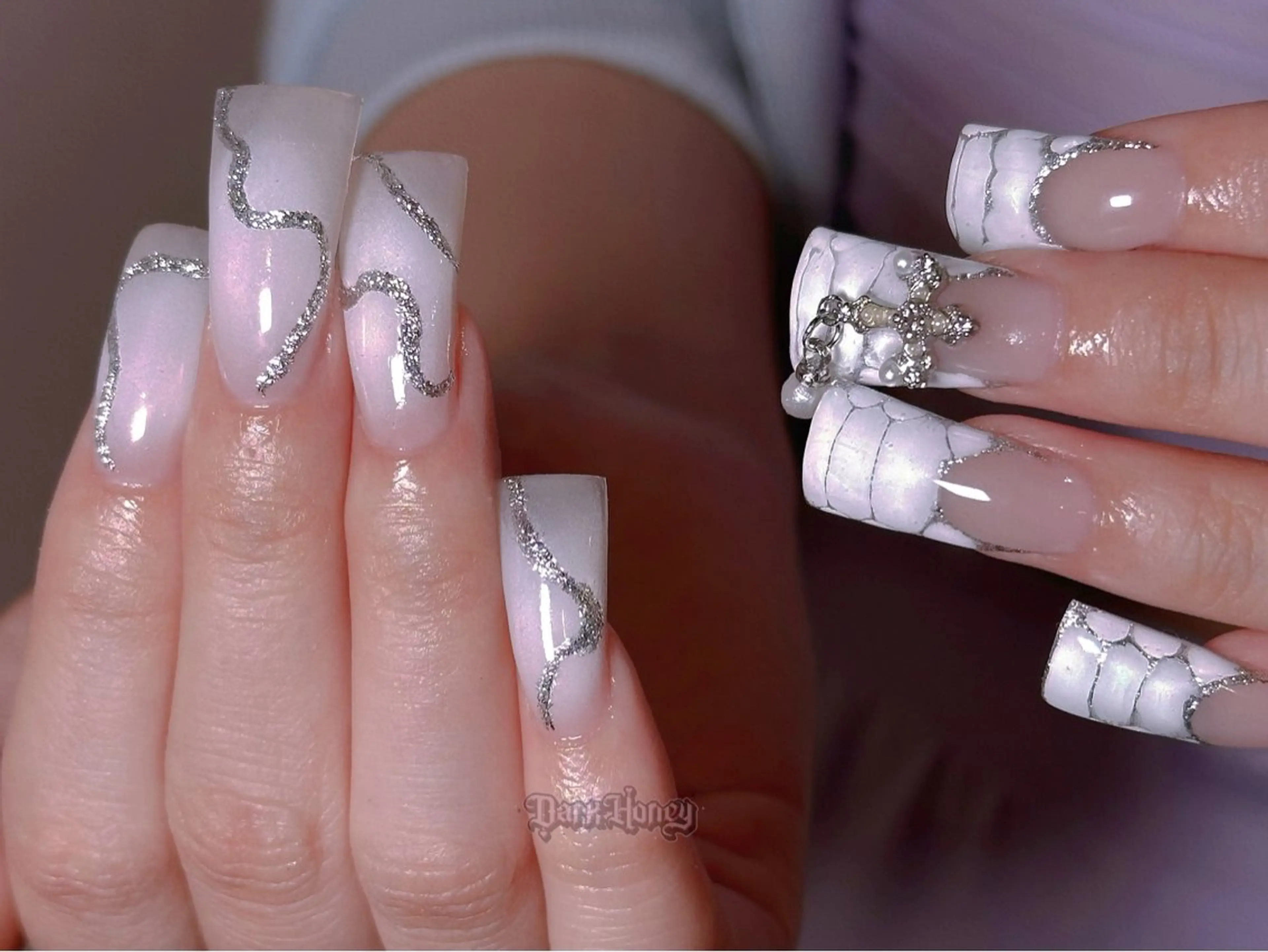 ネイル ハンドネイル Dark honey スカルプ専門原宿店のネイルデザイン