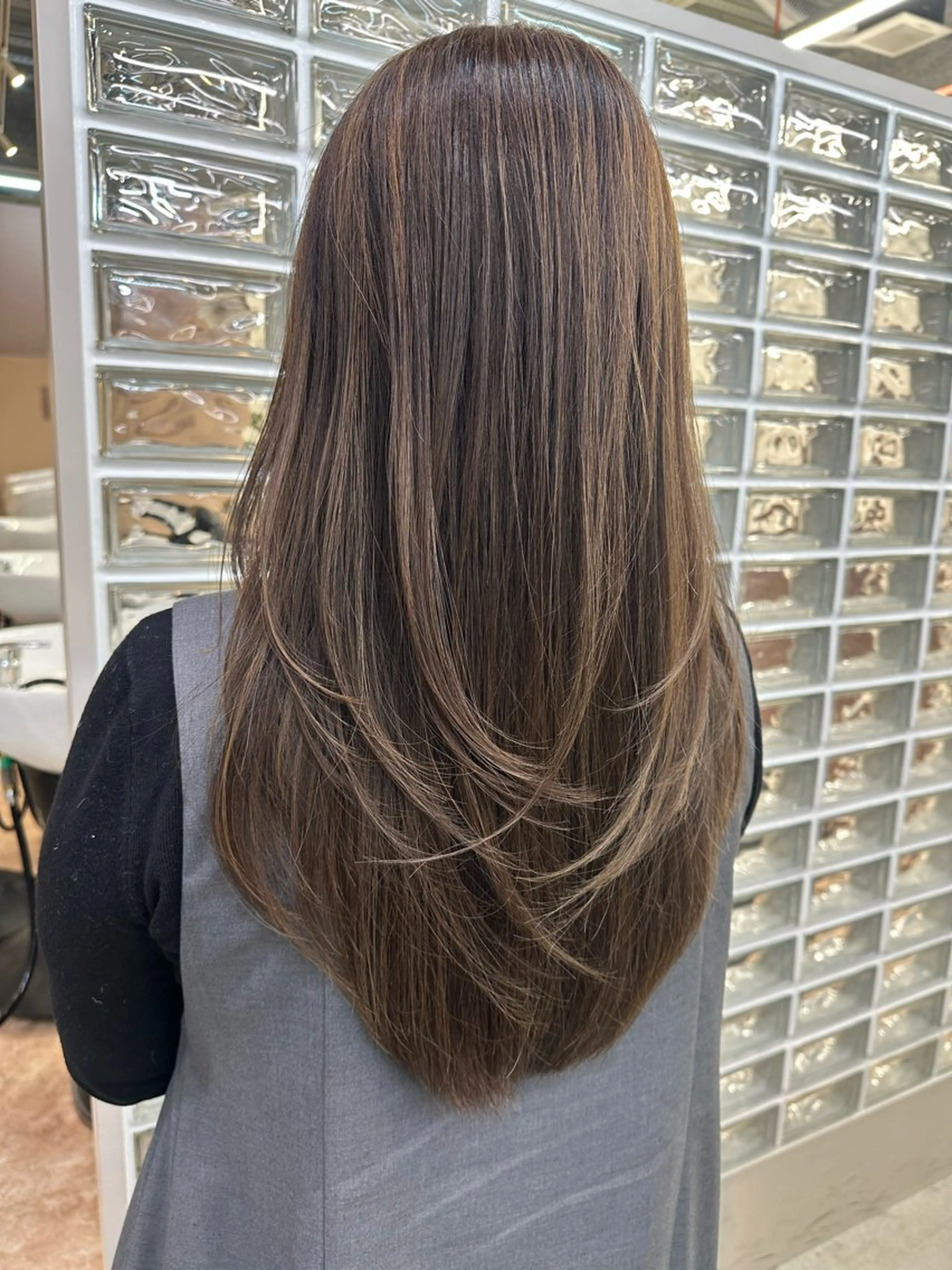 ロング カット ヘアカラー 長岡 瑞希のヘアスタイル