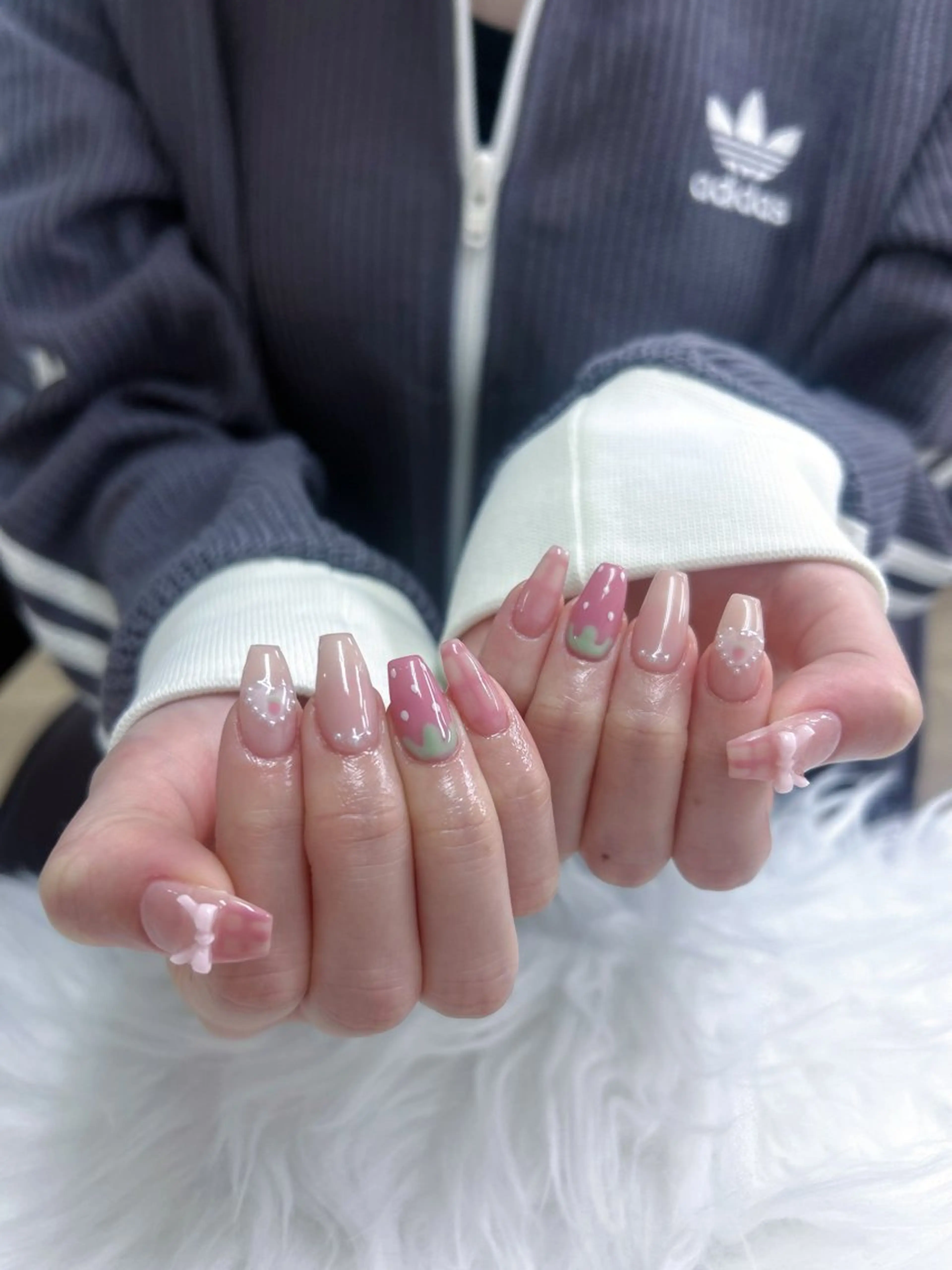 ネイル 𝑌𝑈𝑈𝐾𝐴 /ワンホン/量産型のネイルデザイン