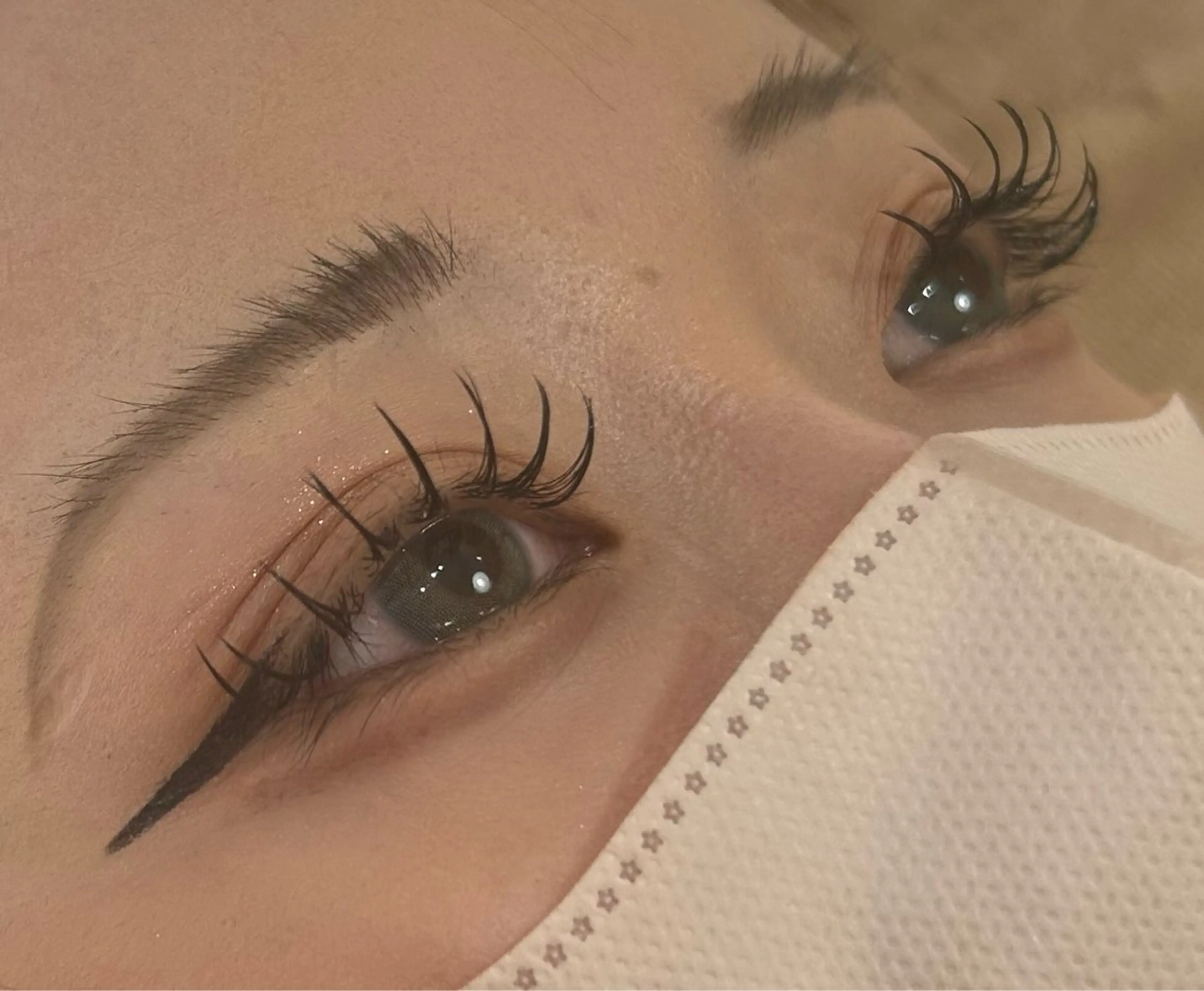 マツエク・マツパ 束感まつ毛 フラットラッシュ 韓国風マツエク パリジェンヌラッシュリフト まつげパーマ マツエク memoto あびこ🍫のマツエク・マツパデザイン