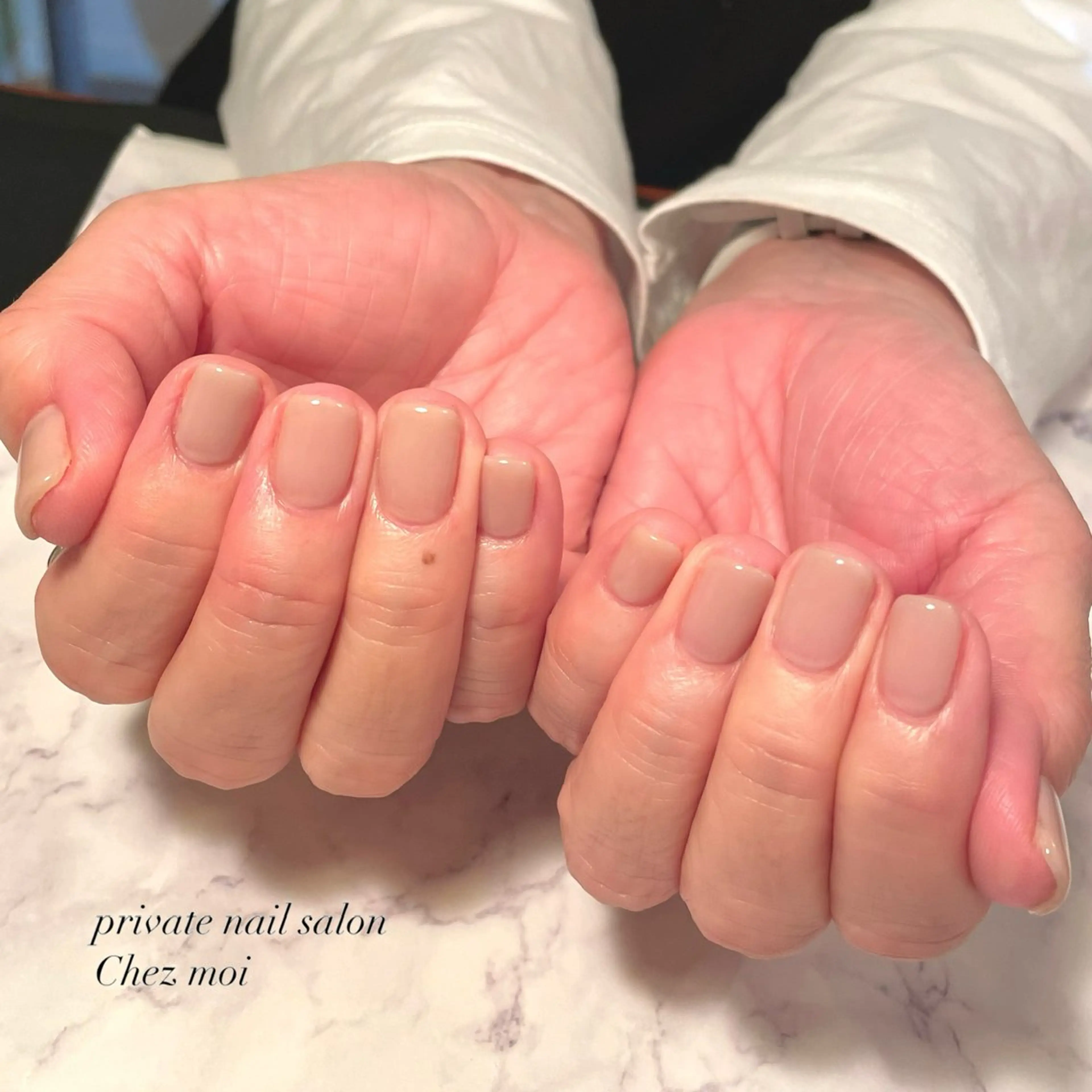 ネイル ワンカラーネイル KOMINE TOMOKOのネイルデザイン