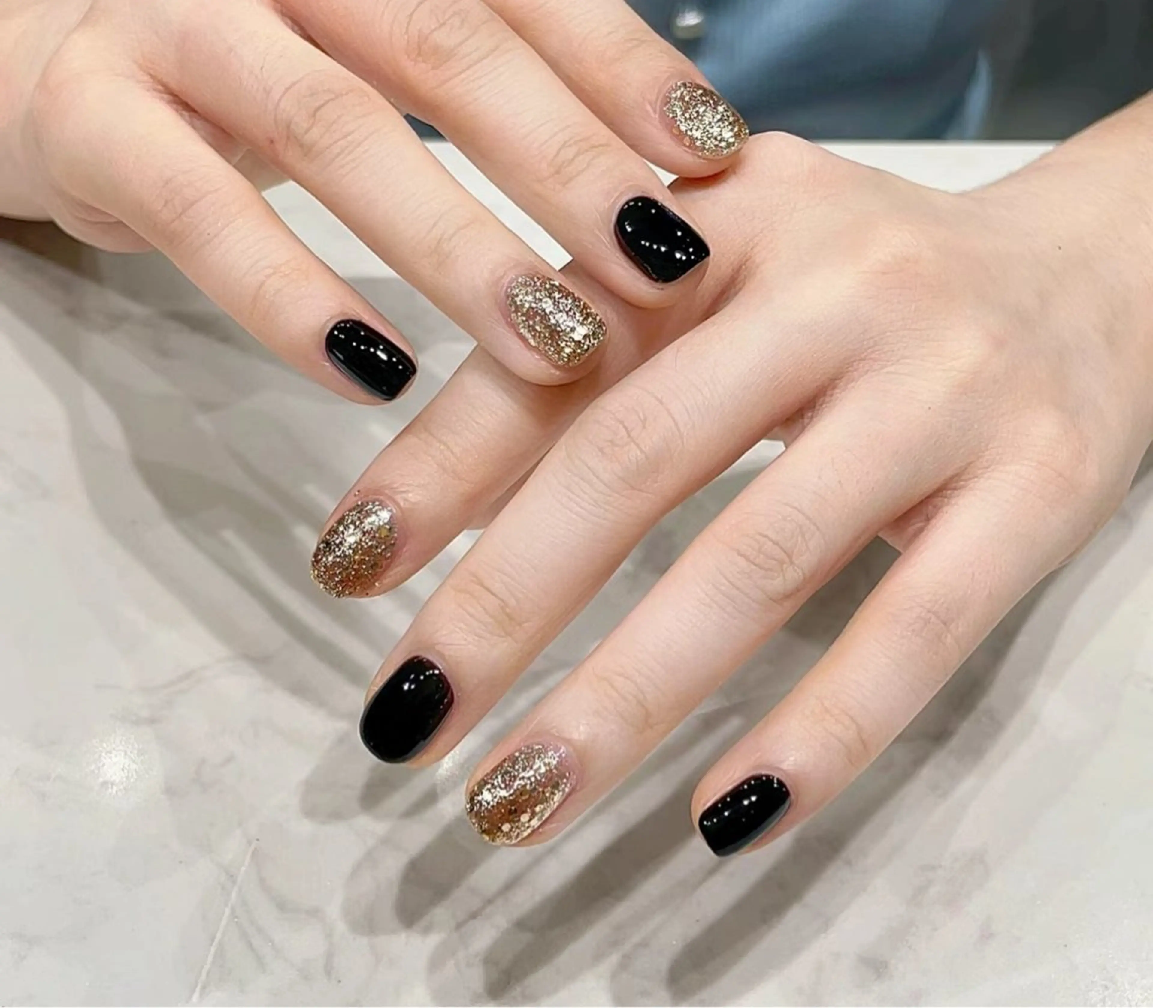 カラー コネコ ネイルサロンのネイルデザイン