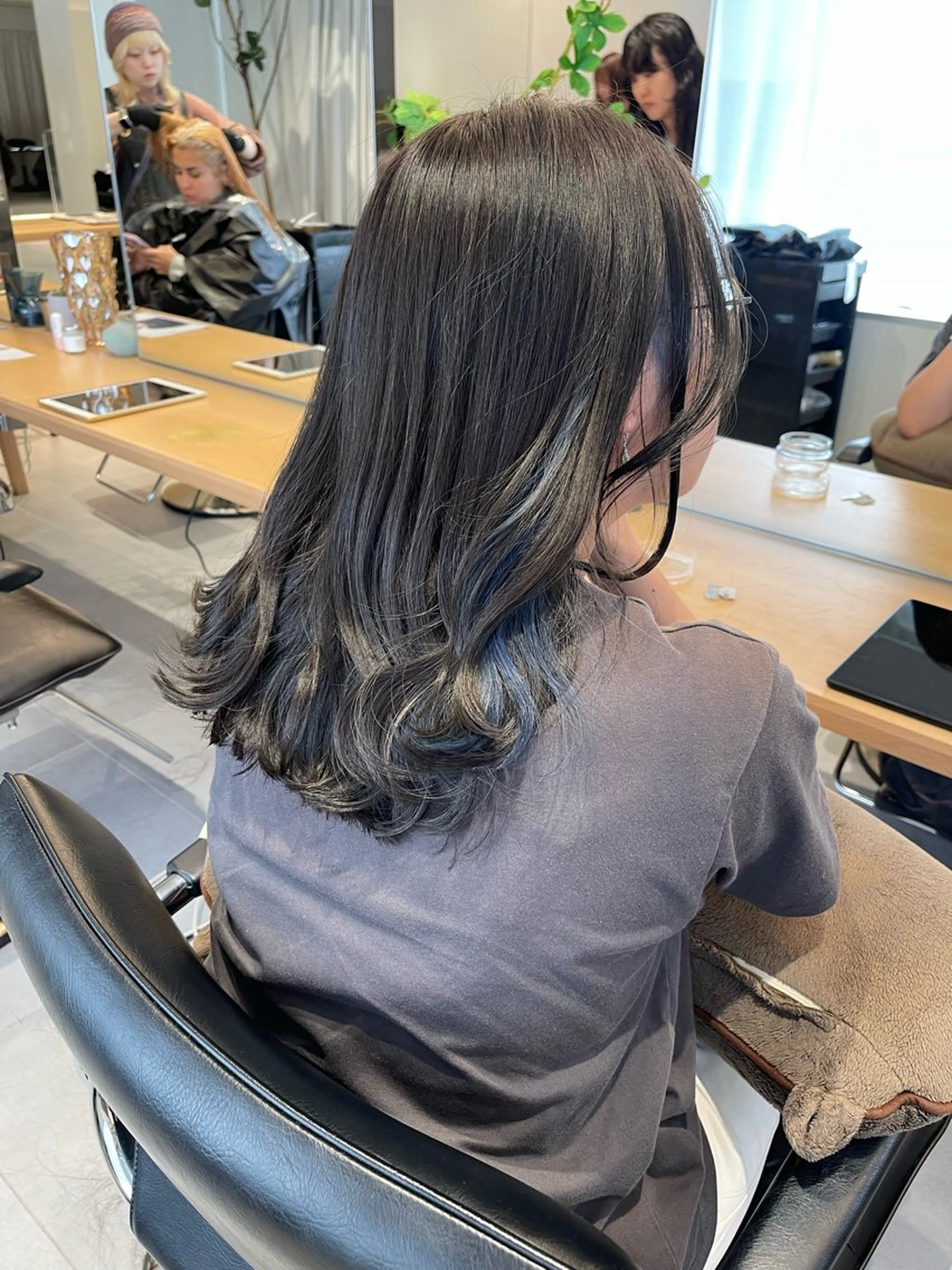 セミロング ラベンダー/レイヤー スタイル🤎mamiのヘアスタイル