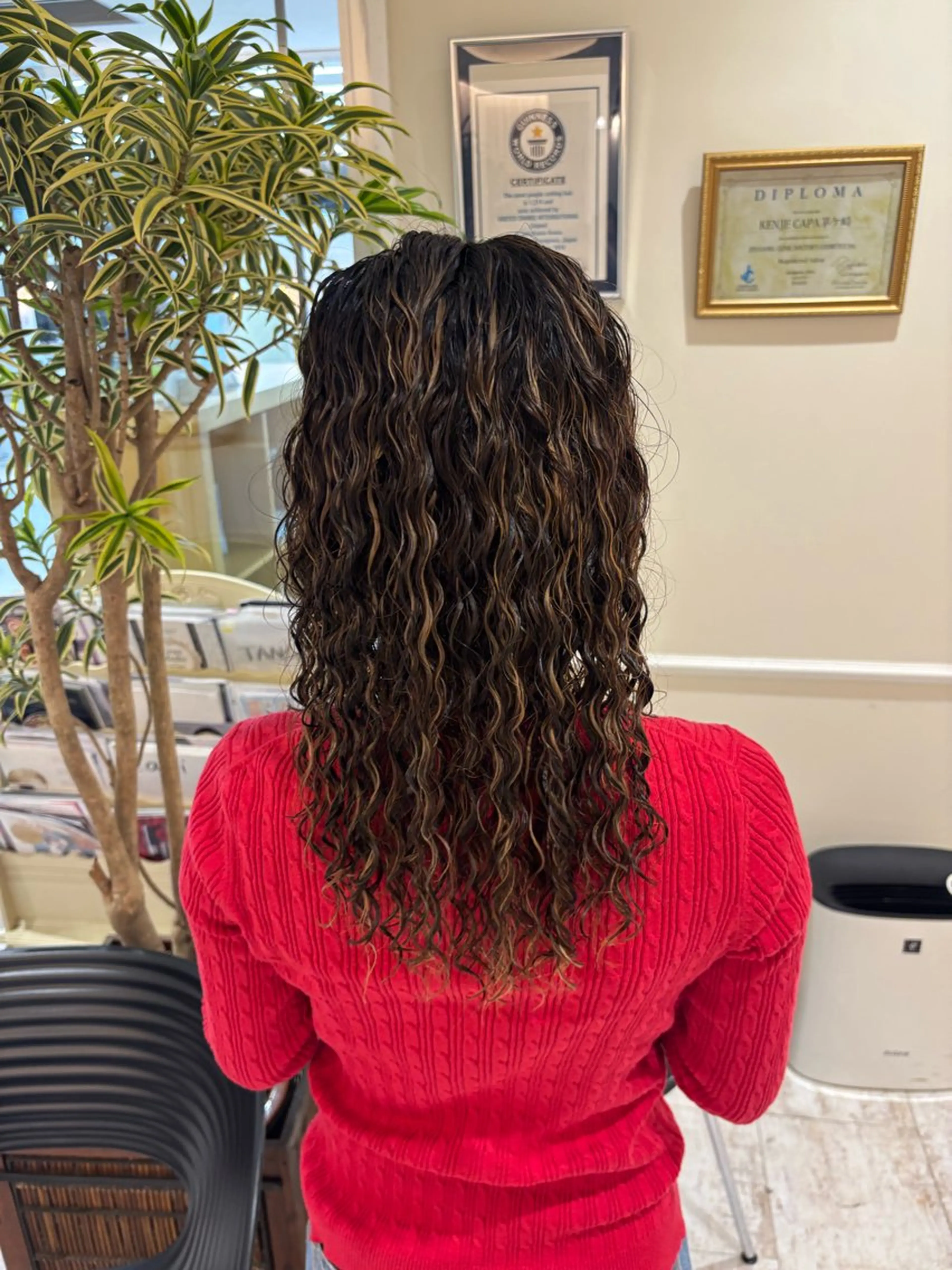 ロング パーマ ハイライト カット パーマ カーリーパーマ/ パーマ/SAKURAのヘアスタイル