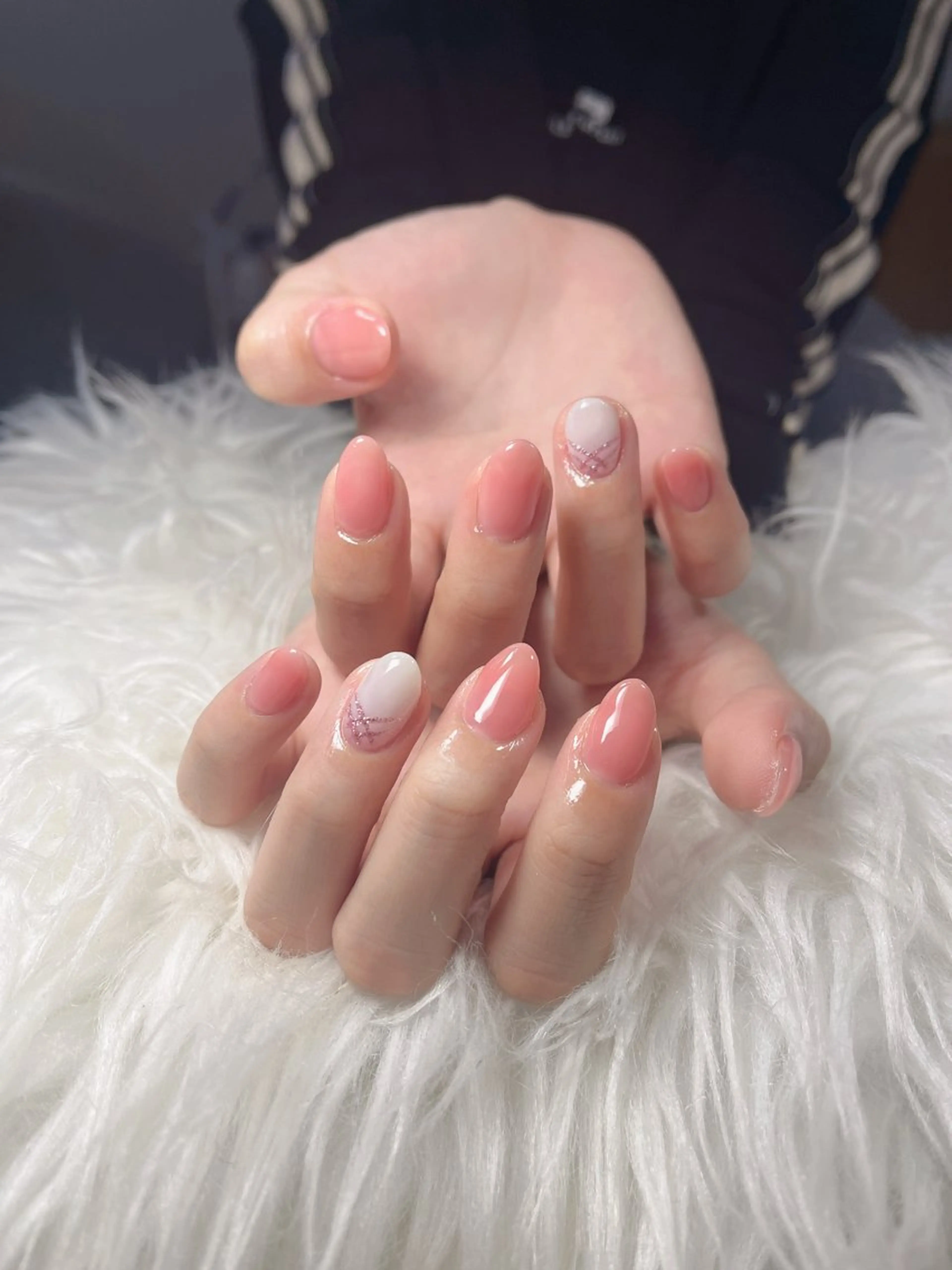 ネイル LOA.NAIL Yumiのネイルデザイン