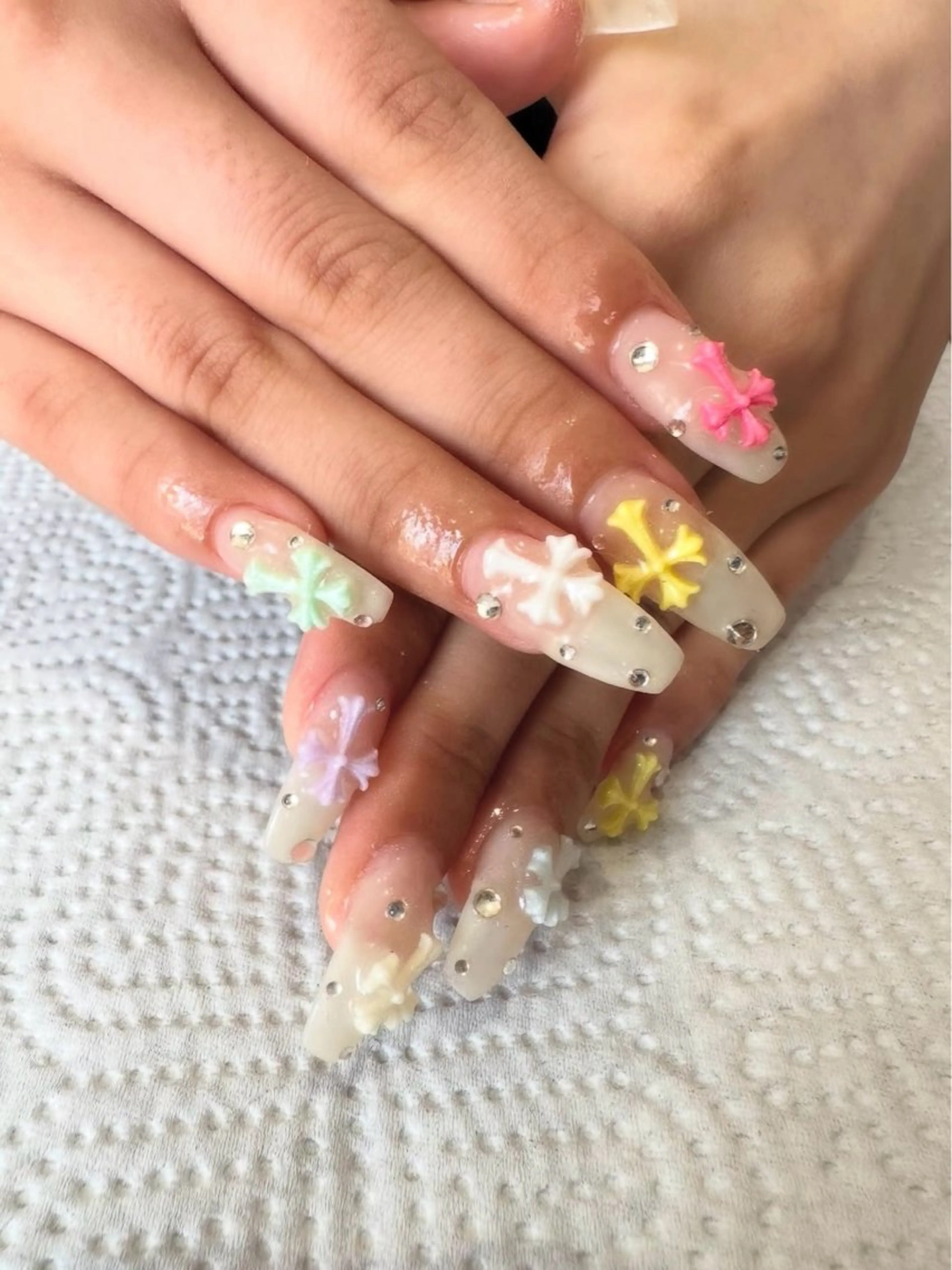 ネイル 長さ出し 持ち込み 宮崎 美涼のネイルデザイン