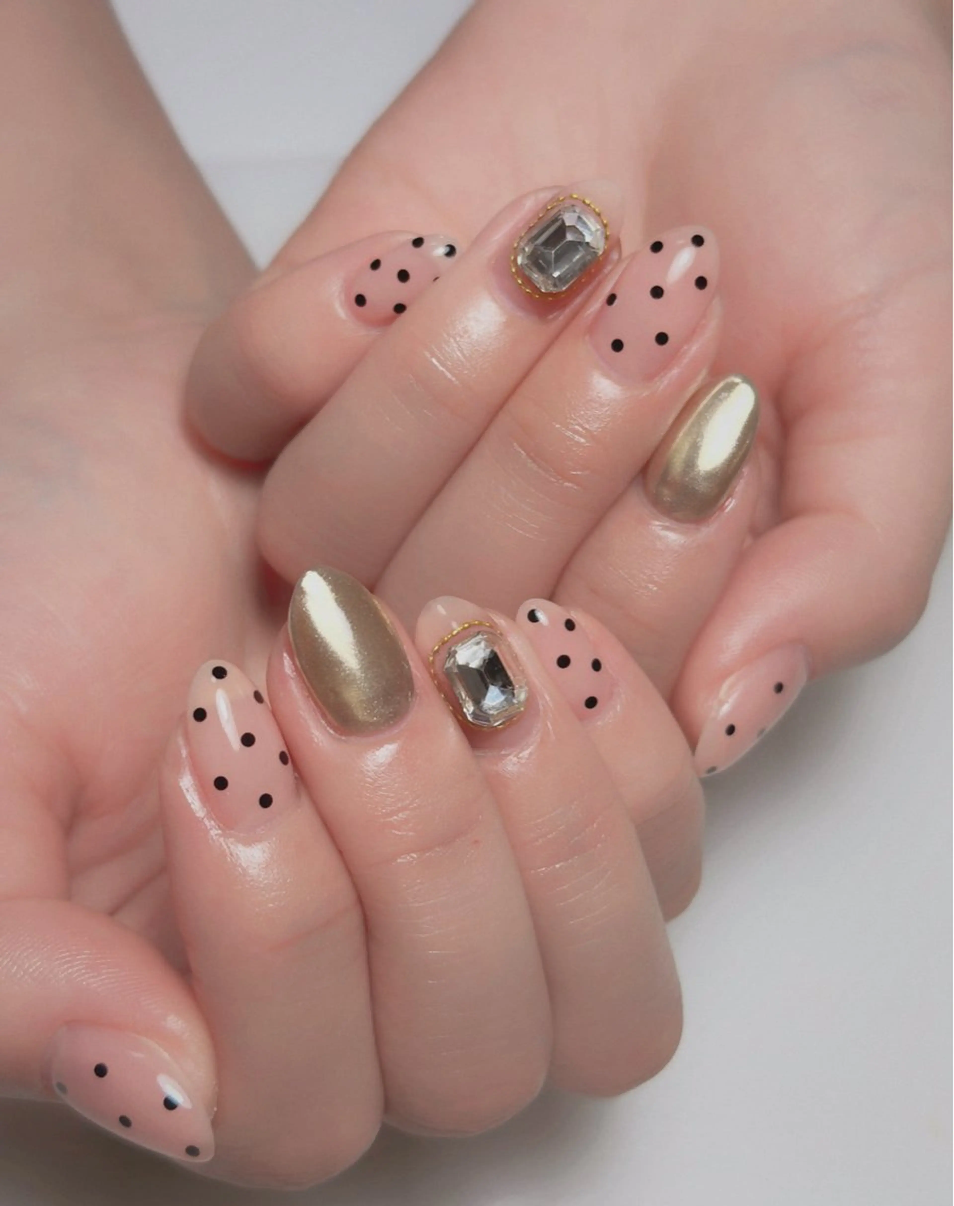 ネイル オーロラネイル 長さ出し フットネイル ラメ(グリッター) ラメグラデーション ハンドネイル 👍thumbs up nail👍のネイルデザイン