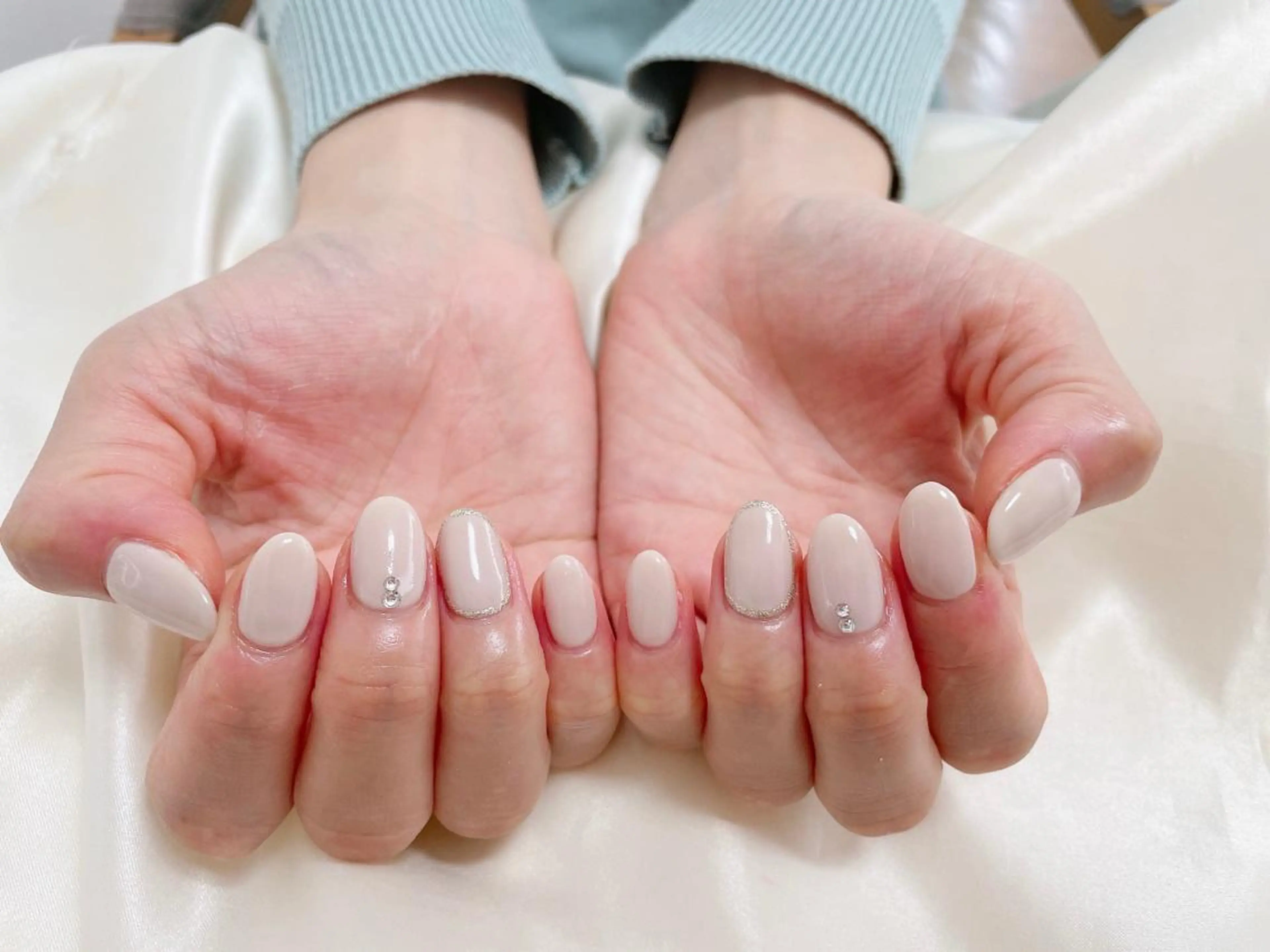 ネイル オーロラネイル フラワーネイル フットネイル フレンチネイル ジェルネイル mogunail &blowのネイルデザイン