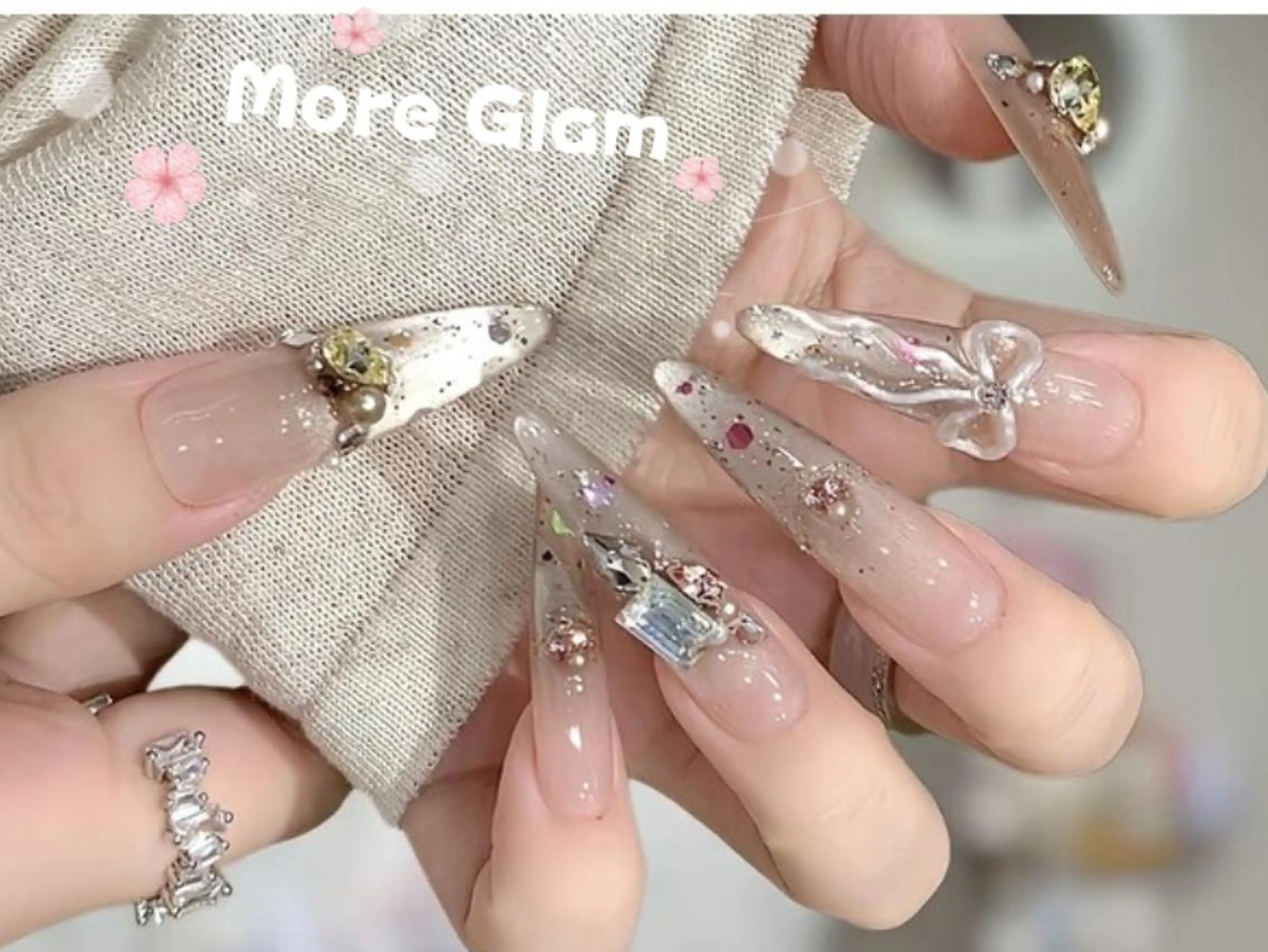ネイル MoreGlam ネイルのネイルデザイン