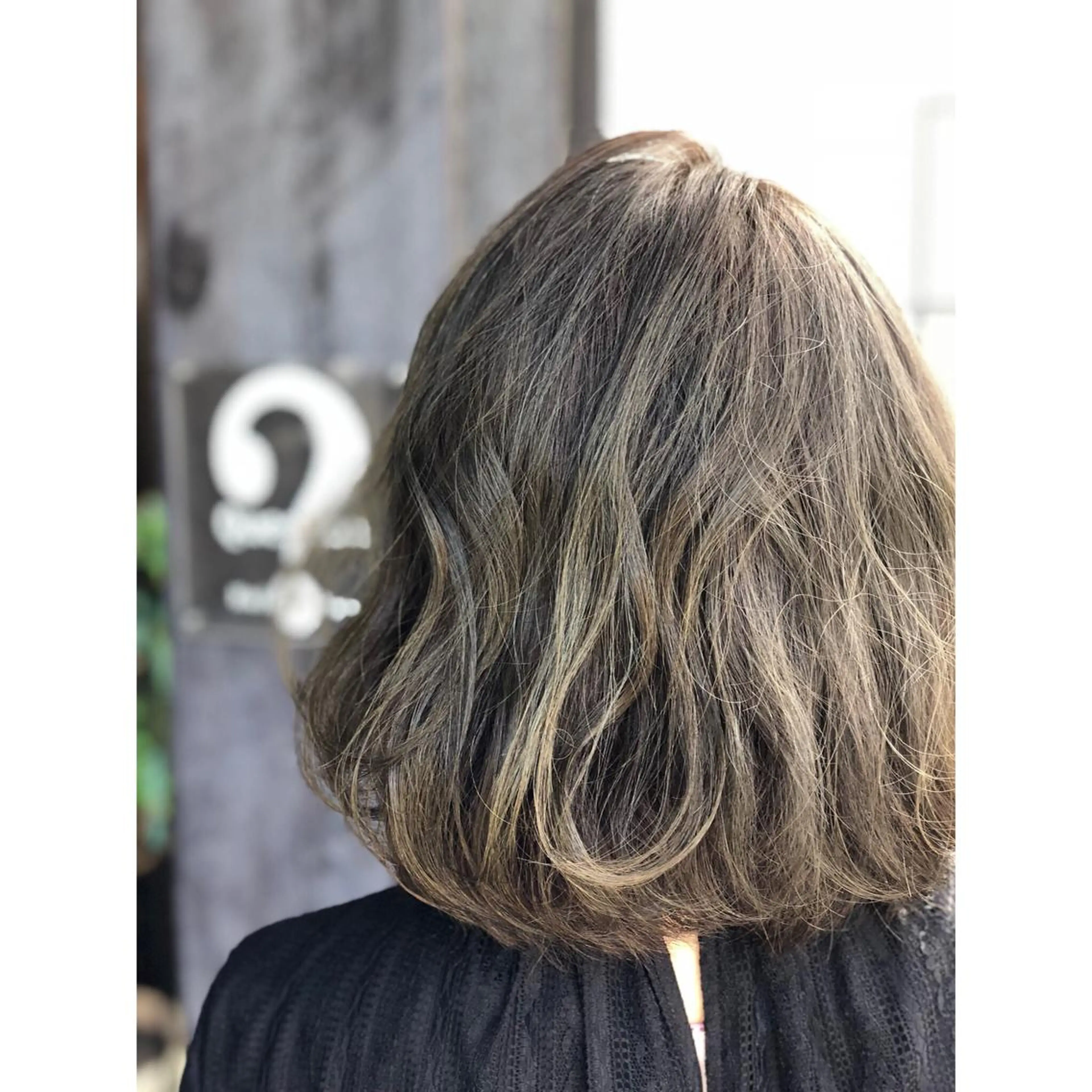 ショート カラー ベージュカラー グレージュ 外国人風カラー パーソナルカラー診断 できます　木曽　主博のヘアスタイル