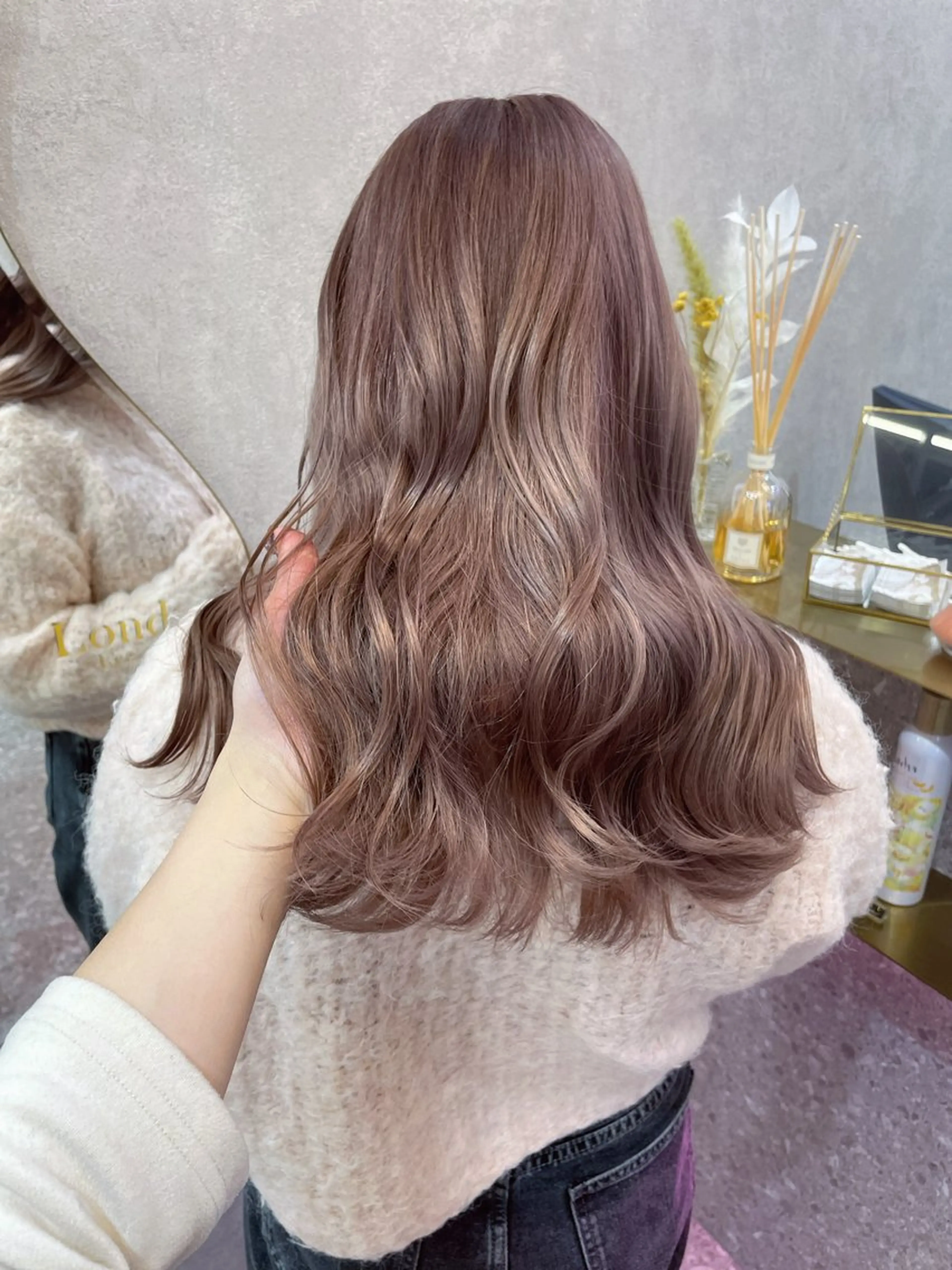 ミディアム カラー ブリーチ ボブ 韓国風ヘア レイヤーカット トリートメント ヘアカラー rina／ベージュ ワンホン/韓国ヘアのヘアスタイル