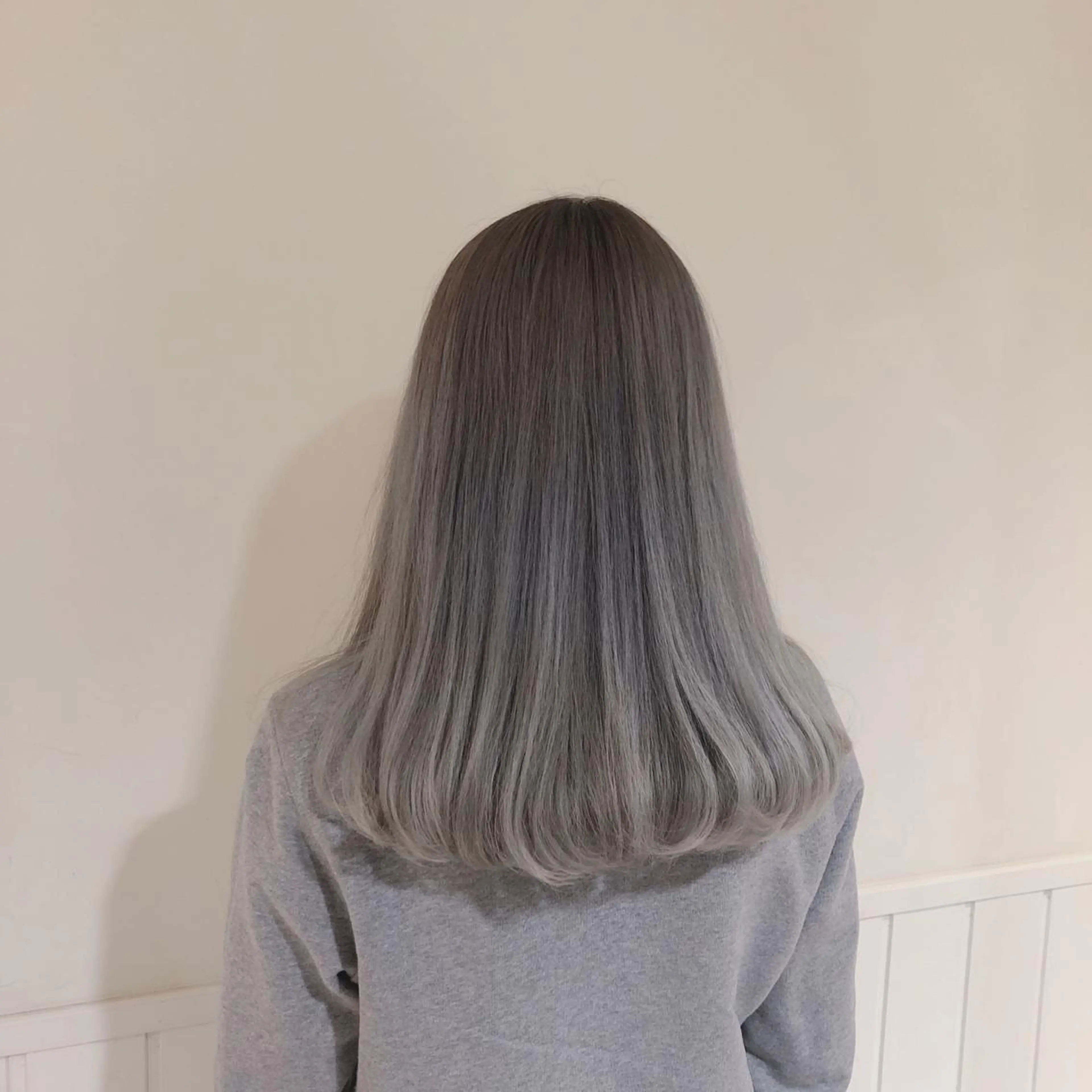 ロング ヘアカラー 湯田実津希🤎 ﾐﾙｸﾃｨ専門のヘアスタイル