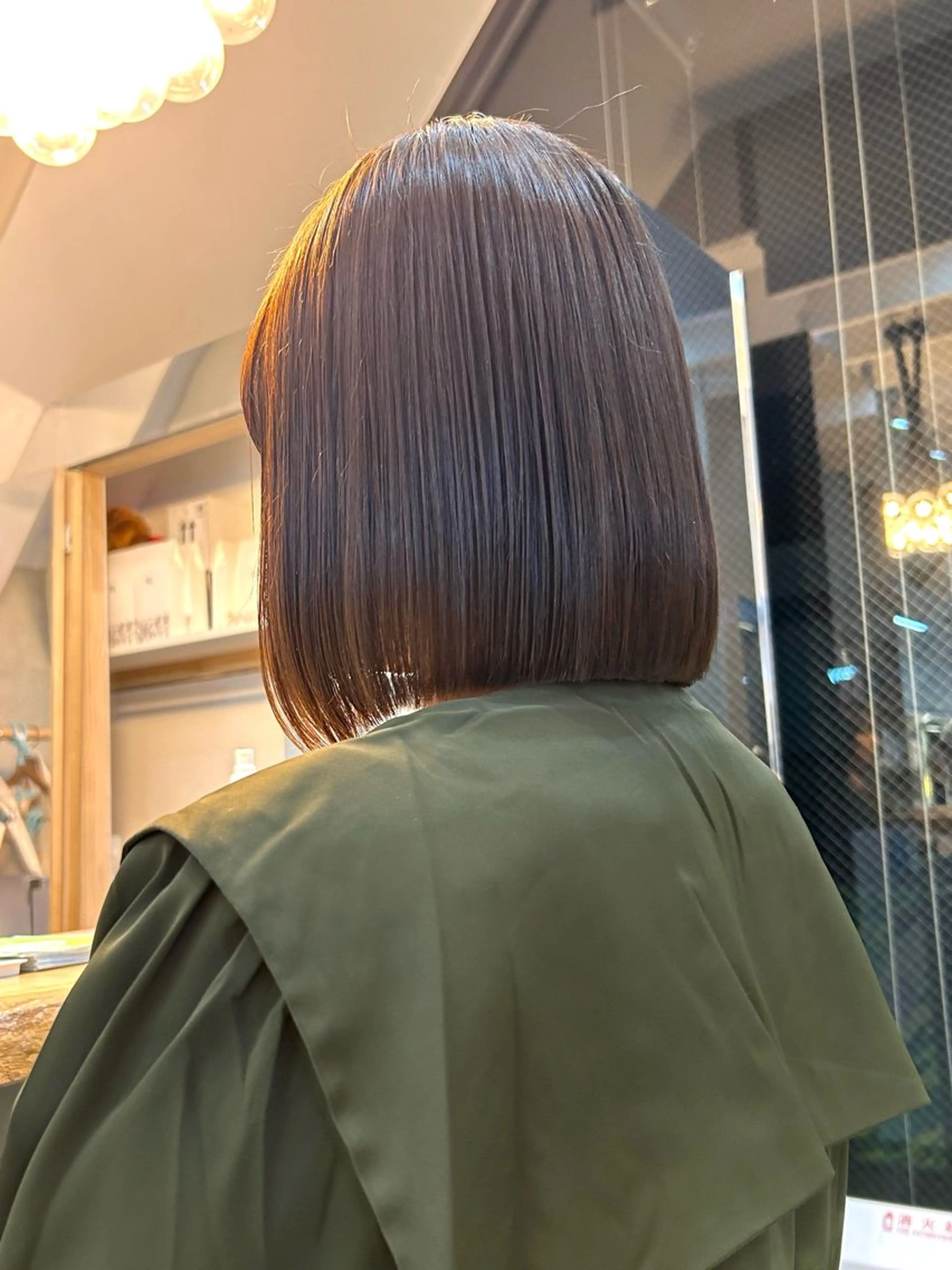 ミディアム 切りっぱなしボブ ボブ 顔周りカット 似合わせカット 縮毛矯正 カット 縮毛矯正 トリートメント ボブ/くびれボブ/ 髪質改善/Ru-kaのヘアスタイル