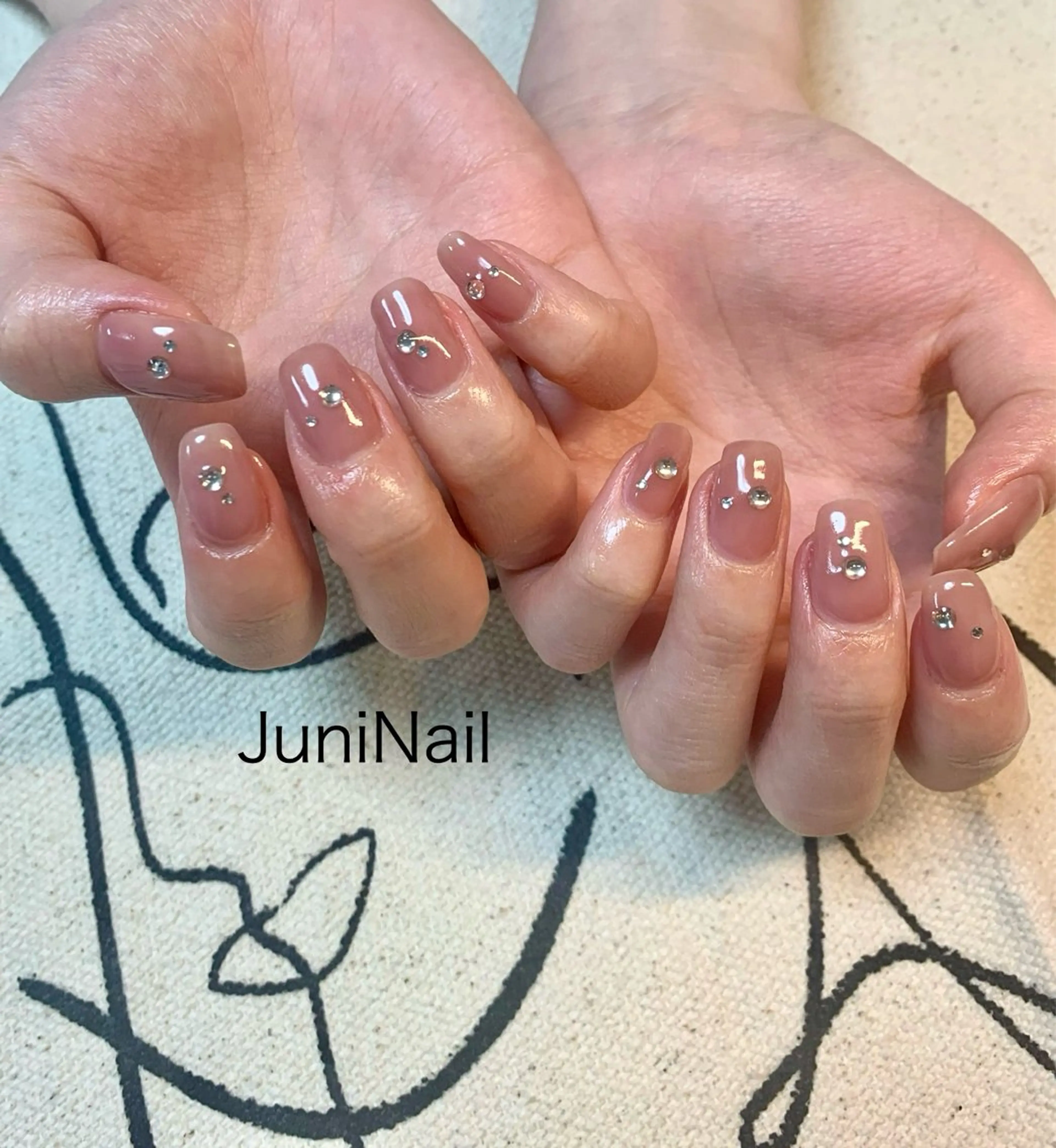 ネイル オーロラネイル クリアネイル 成人式 フラッシュネイル 氷ネイル・うるうるネイル ハンドネイル JuniNail 주니네일🇰🇷suのネイルデザイン