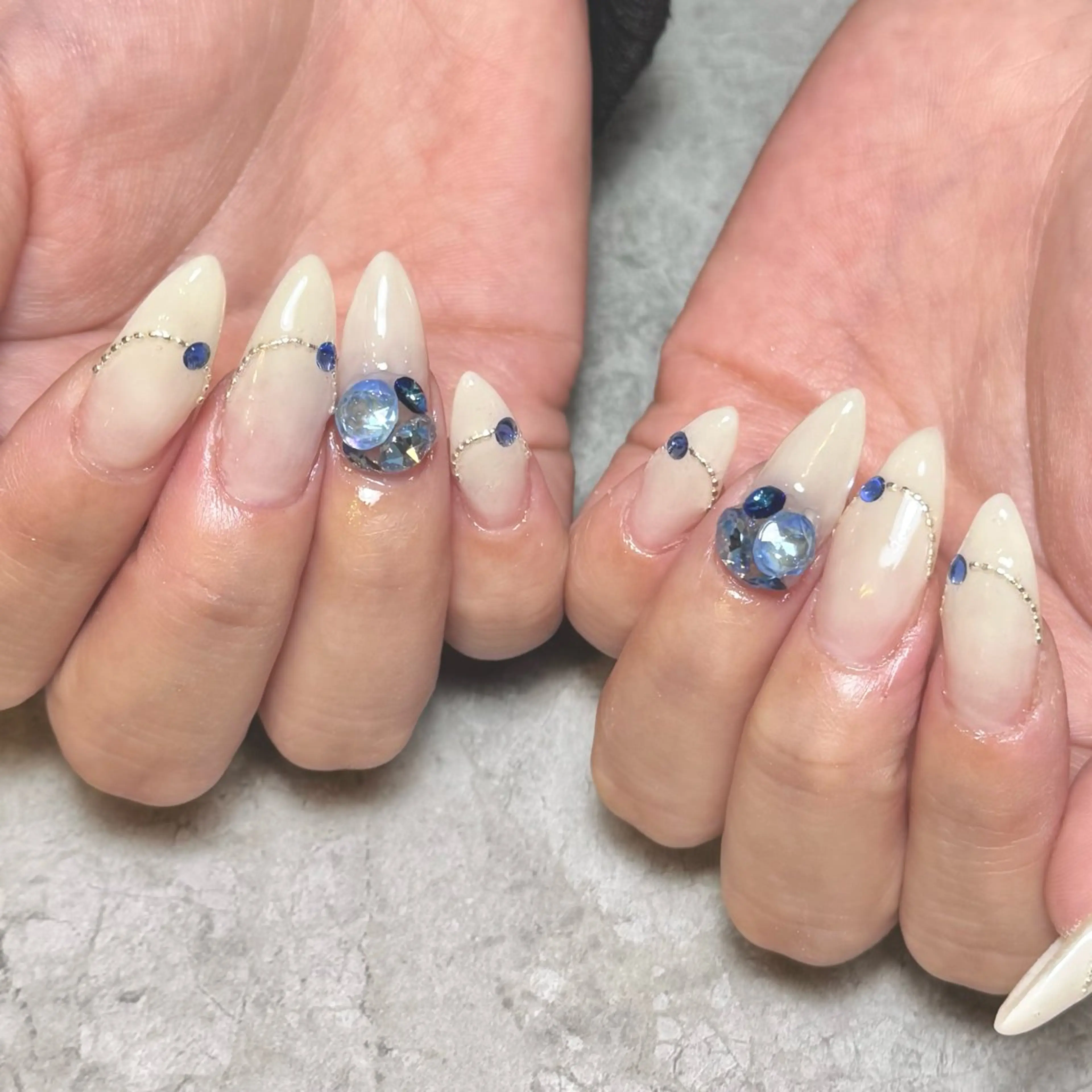 ネイル ガーリー グラデーション キラキラネイル ワンホンネイル ハンドネイル lillion karenのネイルデザイン