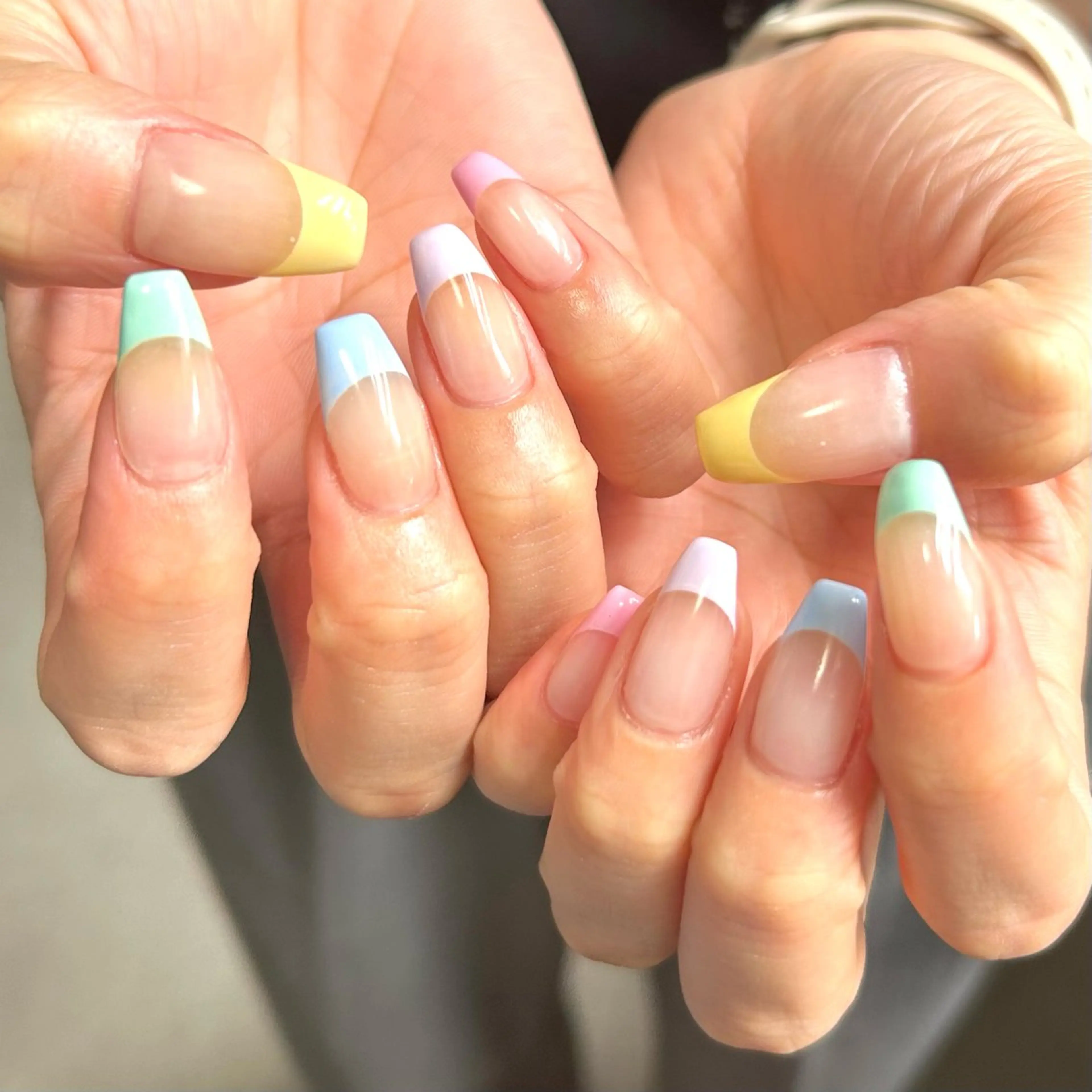 ネイル フレンチネイル パステルネイル shine'an fuka🌿🫧のネイルデザイン