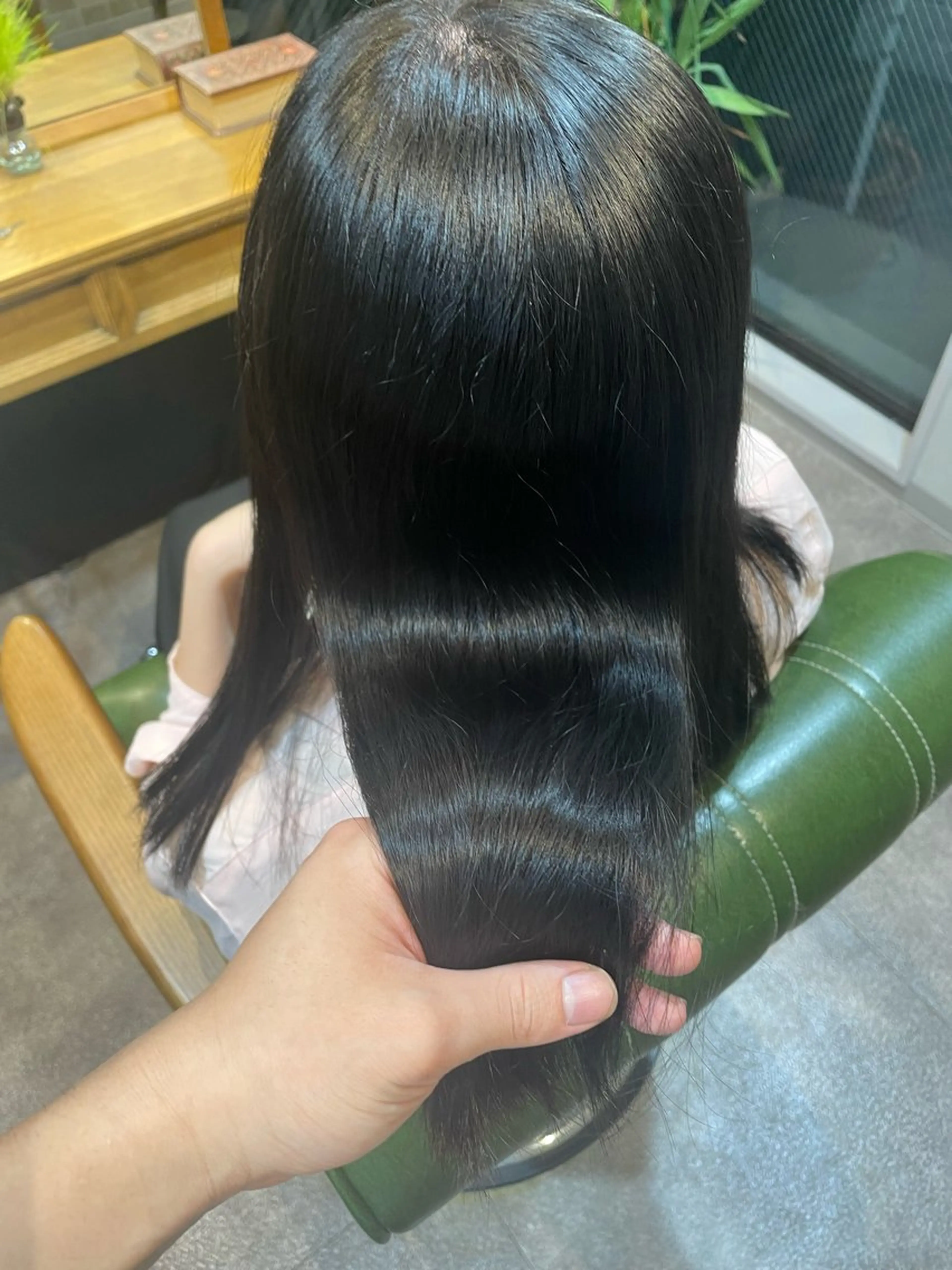 セミロング カット トリートメント 美髪 透明感カラーSotaのヘアスタイル