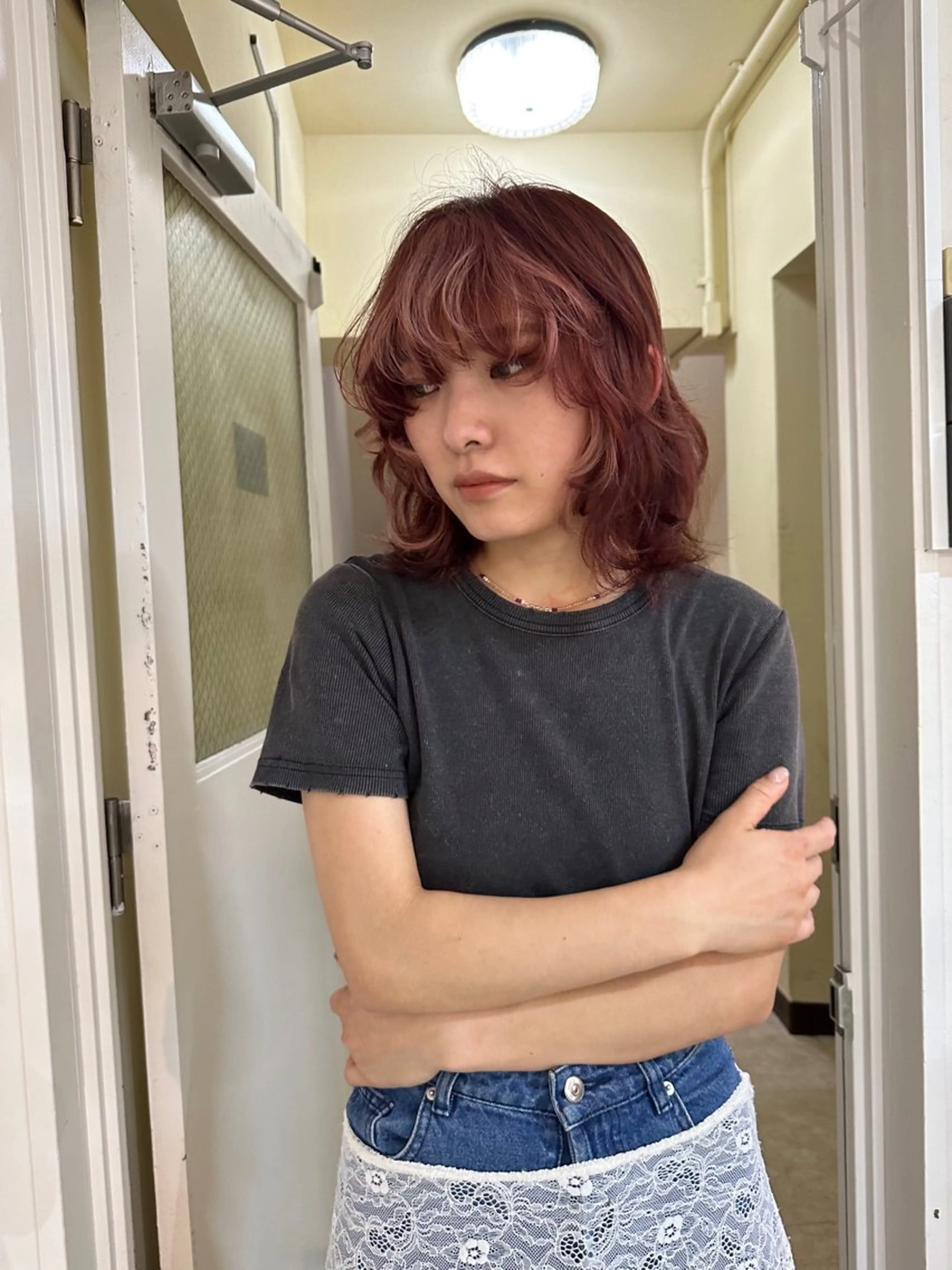 ミディアム カラー ミストバング  フェイスフレーミング 竹中 彩音のヘアスタイル