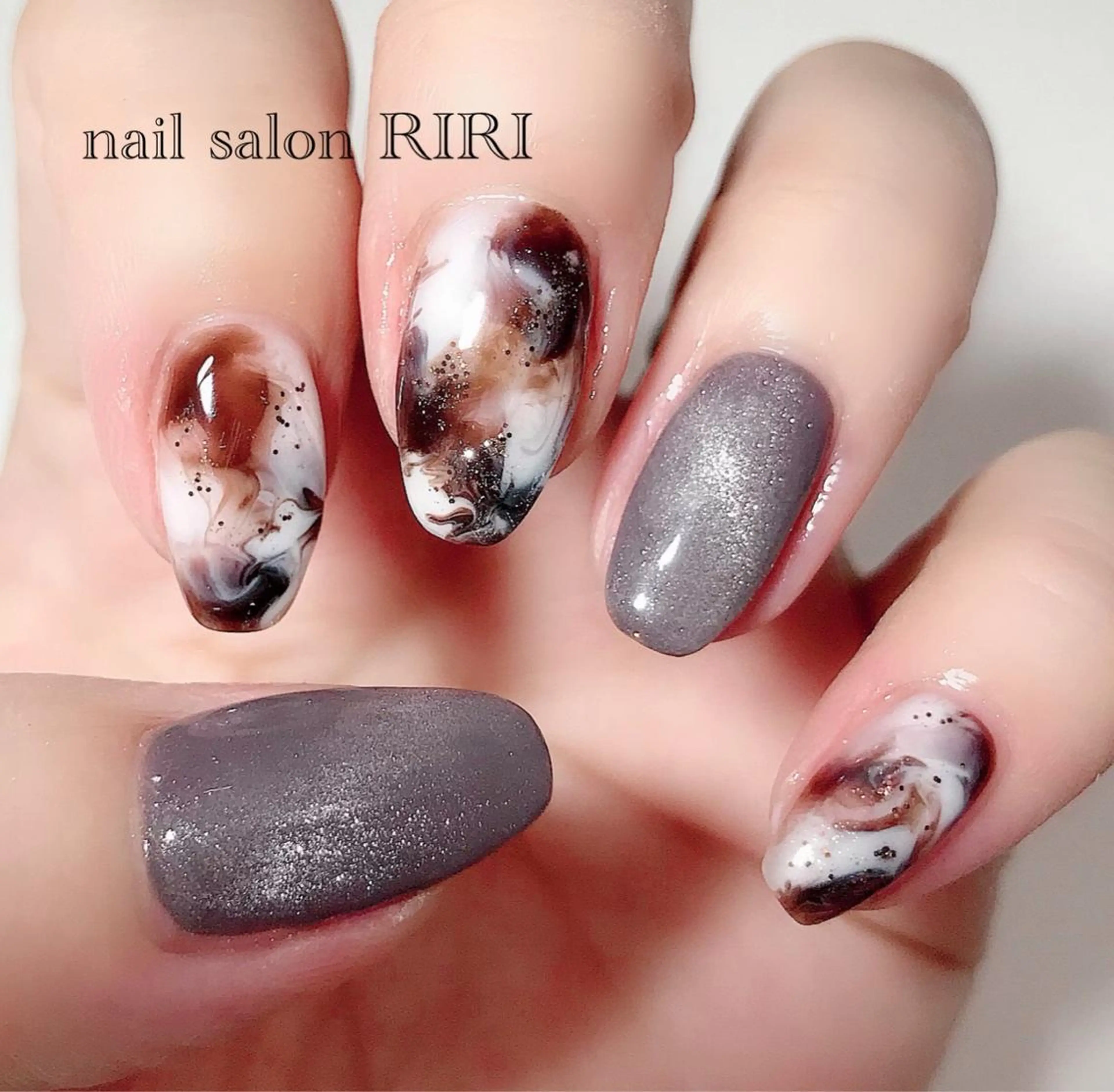 ネイル べっ甲ネイル マグネットネイル private  nail  salon RIRI所属・RIRI リリのネイルデザイン