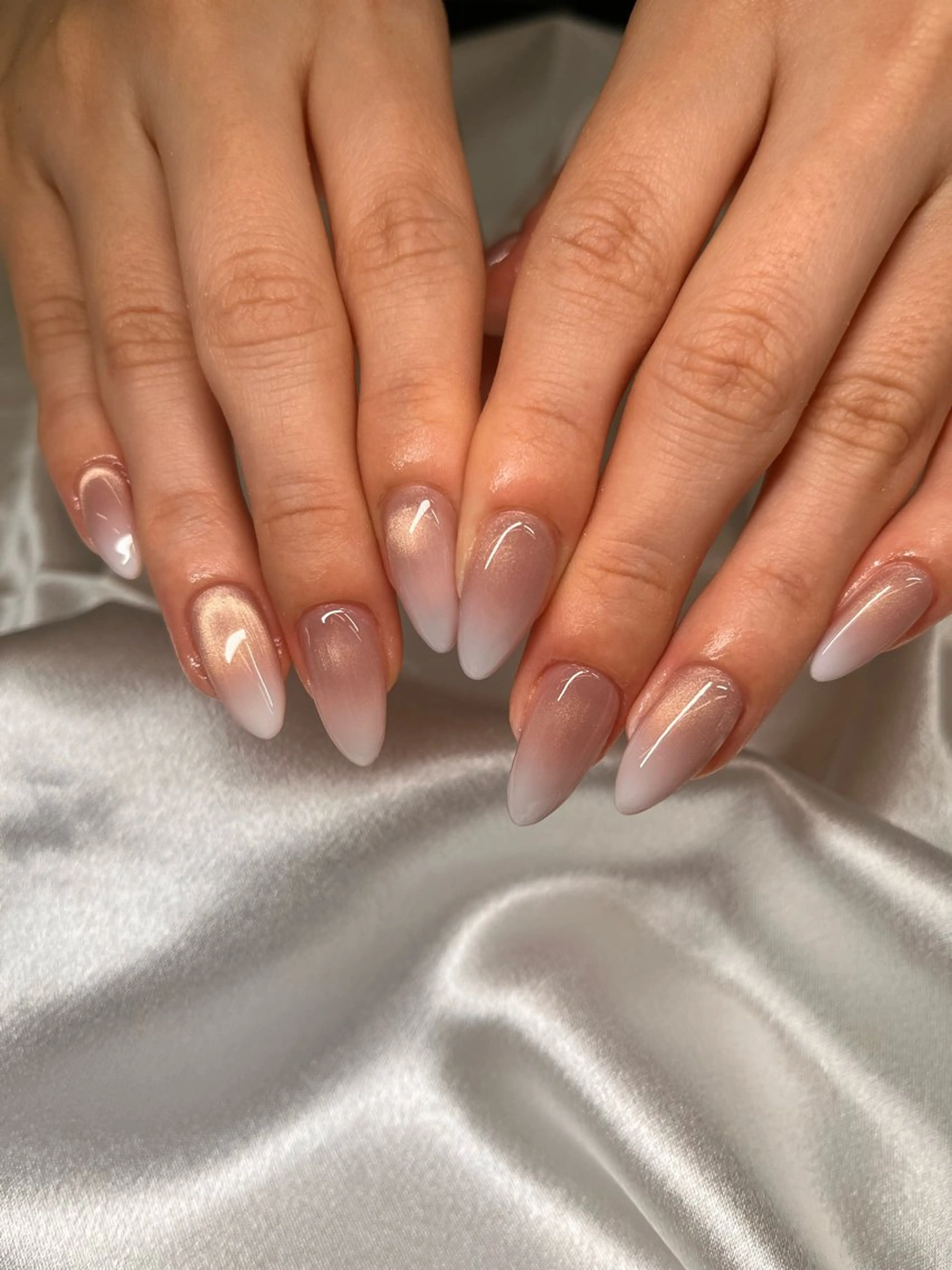 ロング ハンドネイル フットネイル Silent 話さないネイルサロンのネイルデザイン