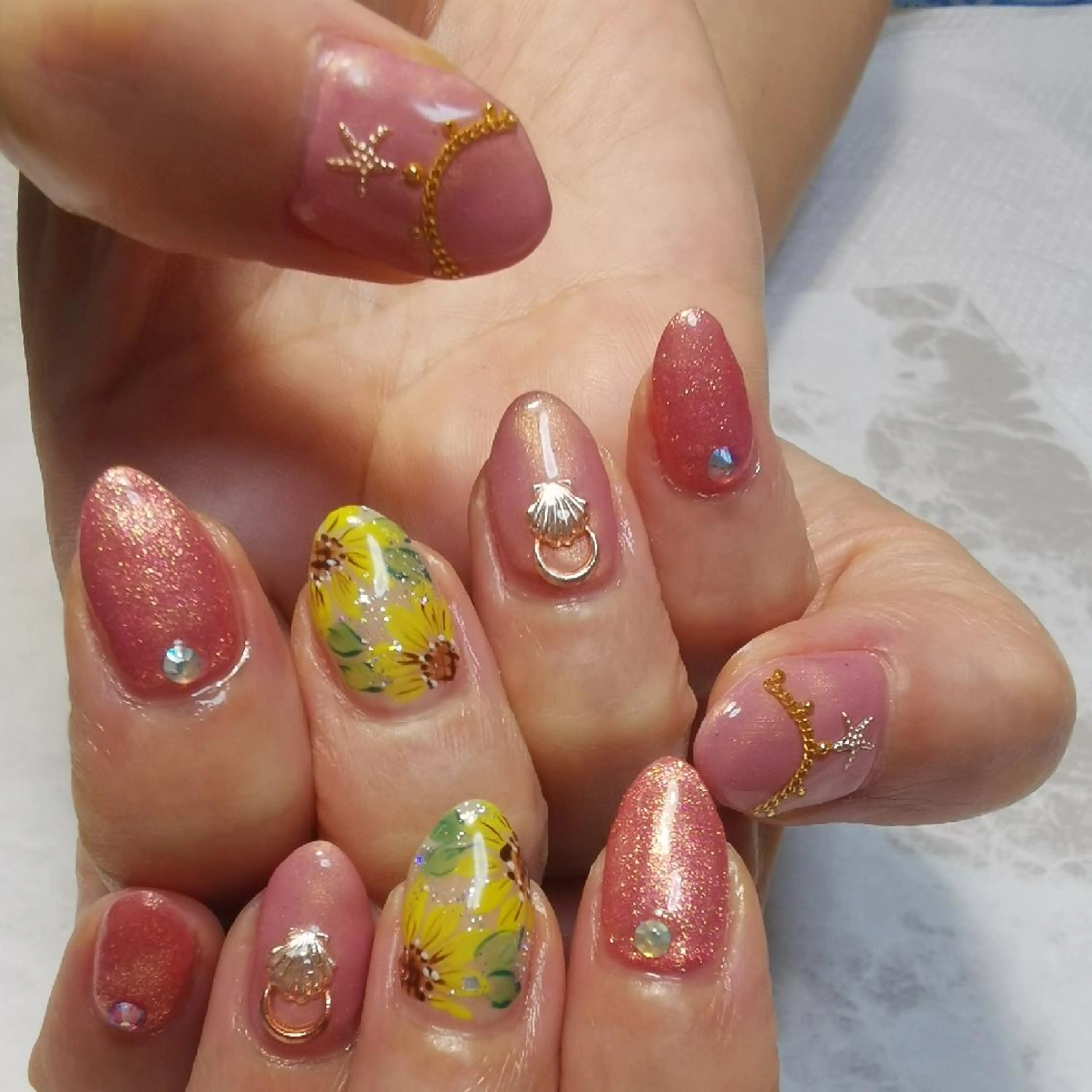 ネイル 持ち込み ハンドネイル reve あやののネイルデザイン