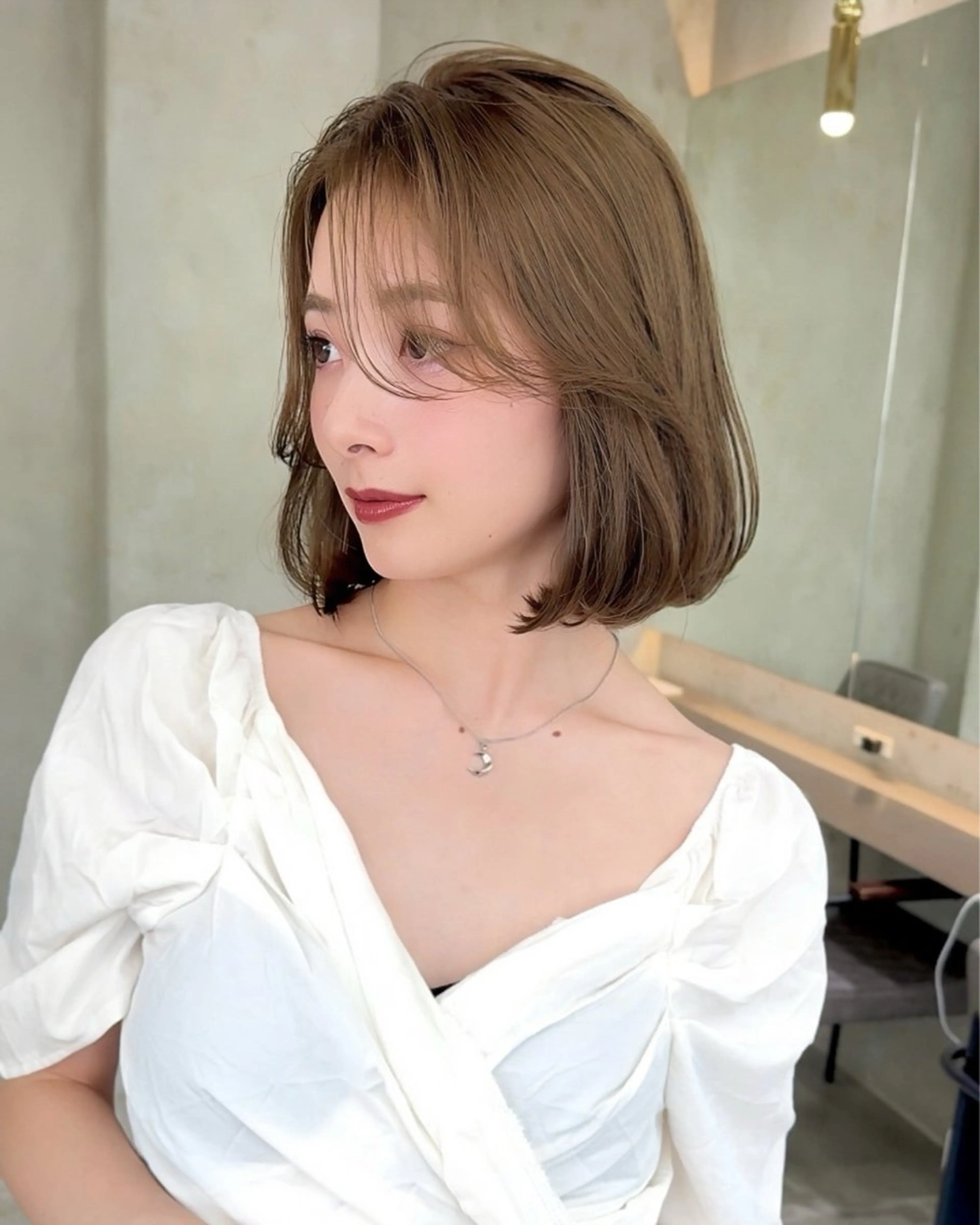 ショート カラー カット ヘアカラー トリートメント 莉乃/縮毛矯正/髪質 改善/艶カラーのヘアスタイル