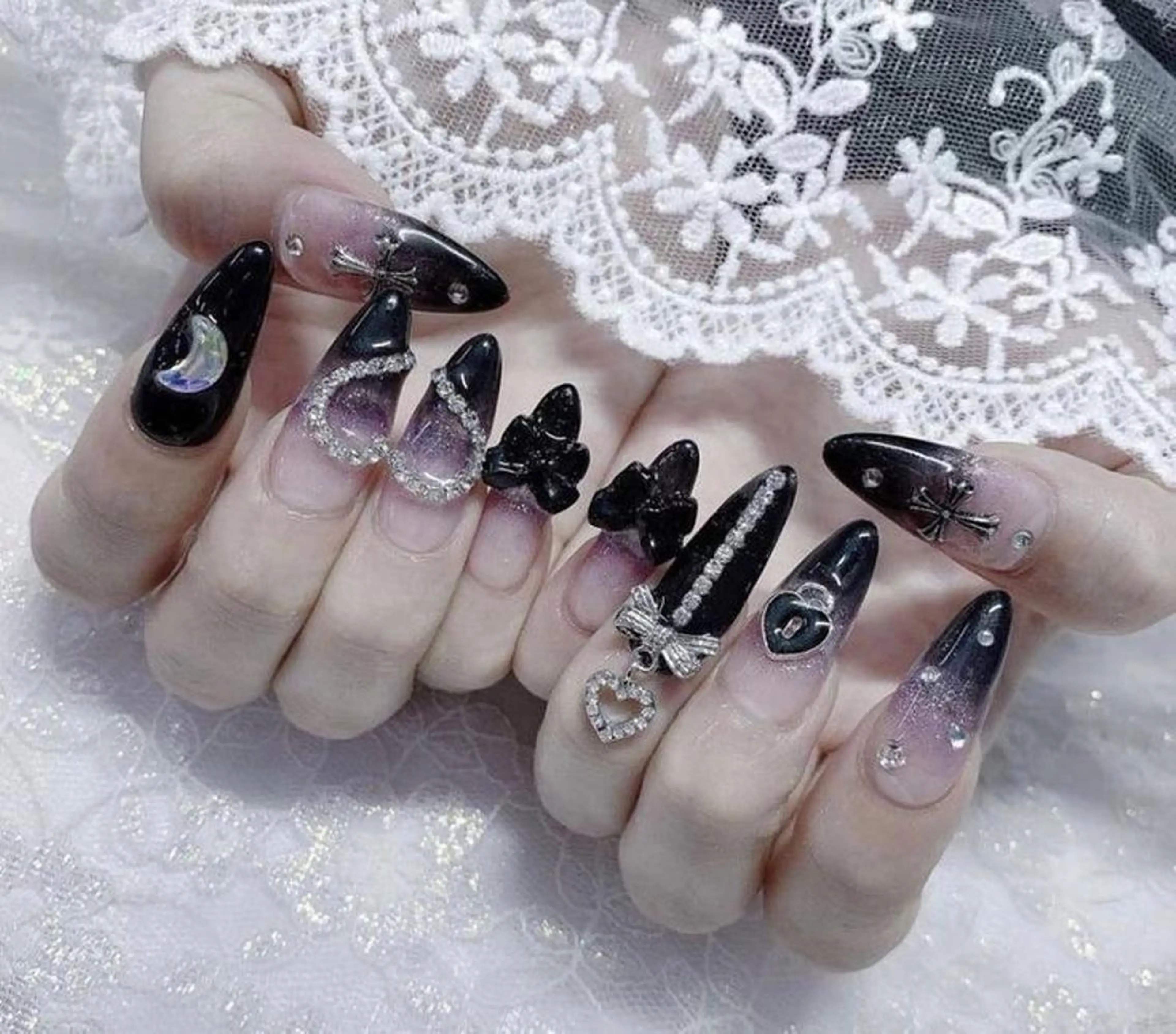 ネイル 長さ出し フレンチネイル グラデーション 卒業式 マグネットネイル ハンドネイル MIHANA ZENのネイルデザイン