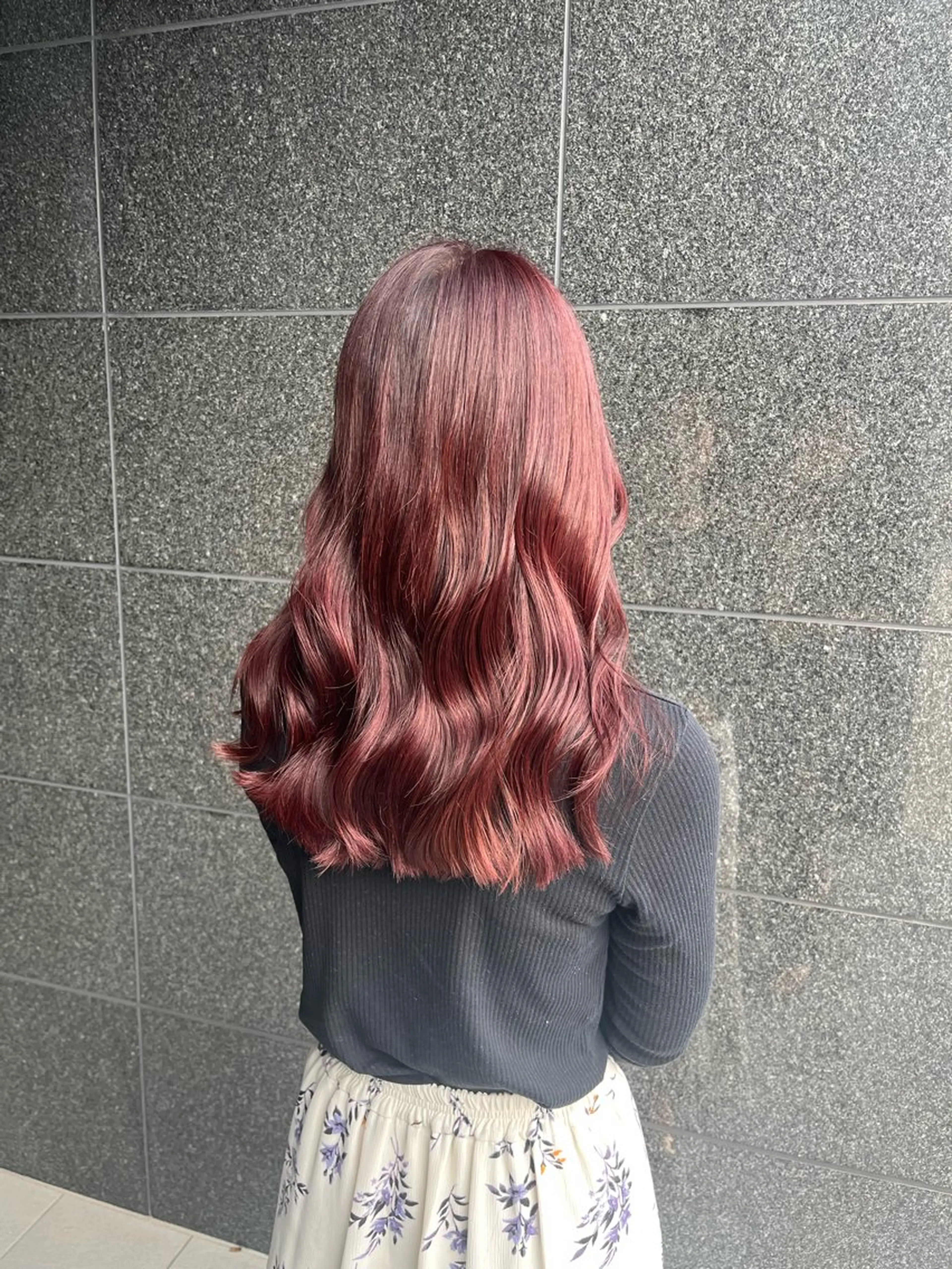 ロング カラー AYU (ému) 伏見/髪質改善のヘアスタイル