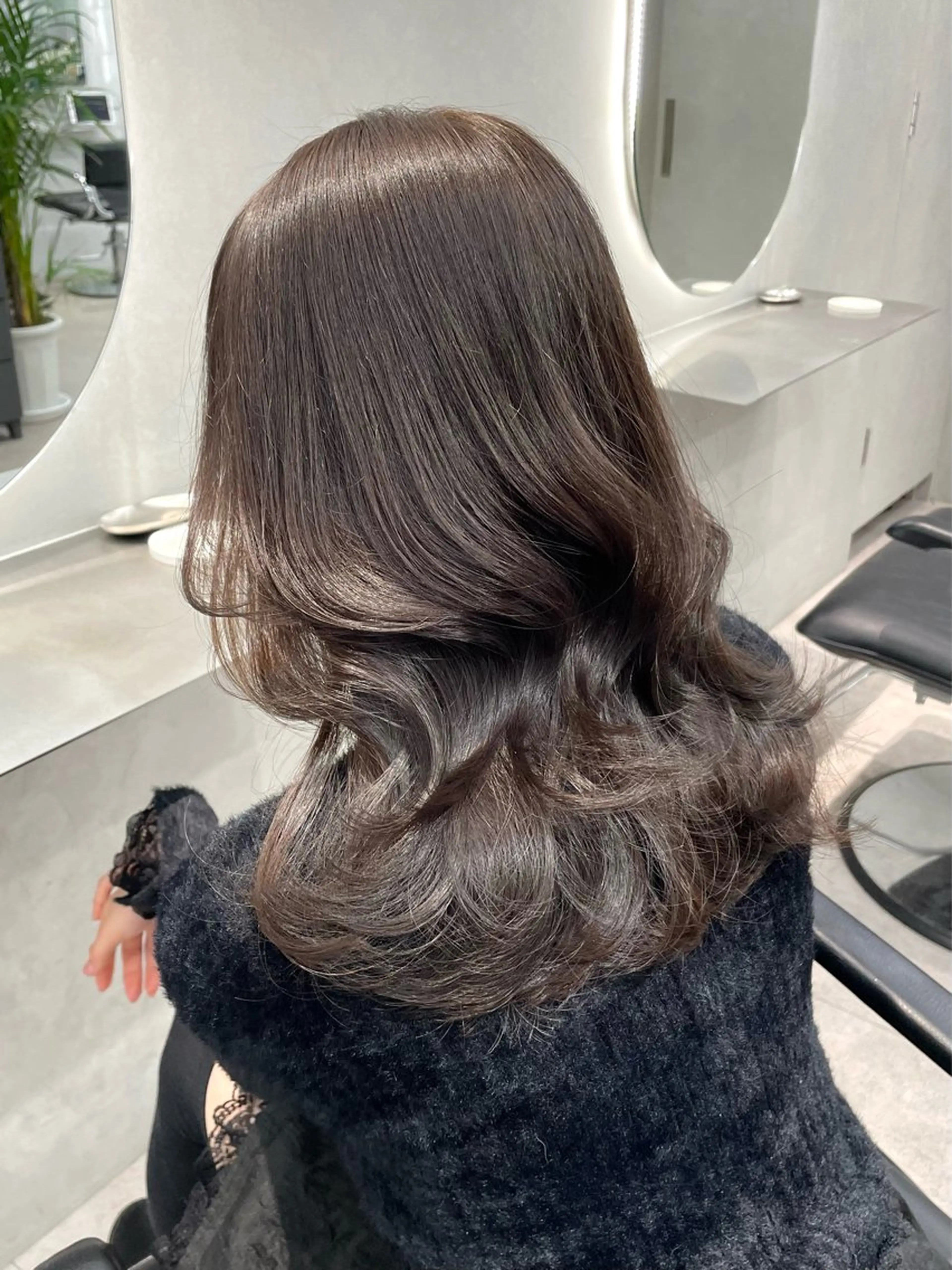 セミロング カラー アッシュ アッシュブラウン ベージュカラー ブラウンカラー 透明感カラー ヘアカラー 表参道/透明感 グレージュ/ブラウンのヘアスタイル