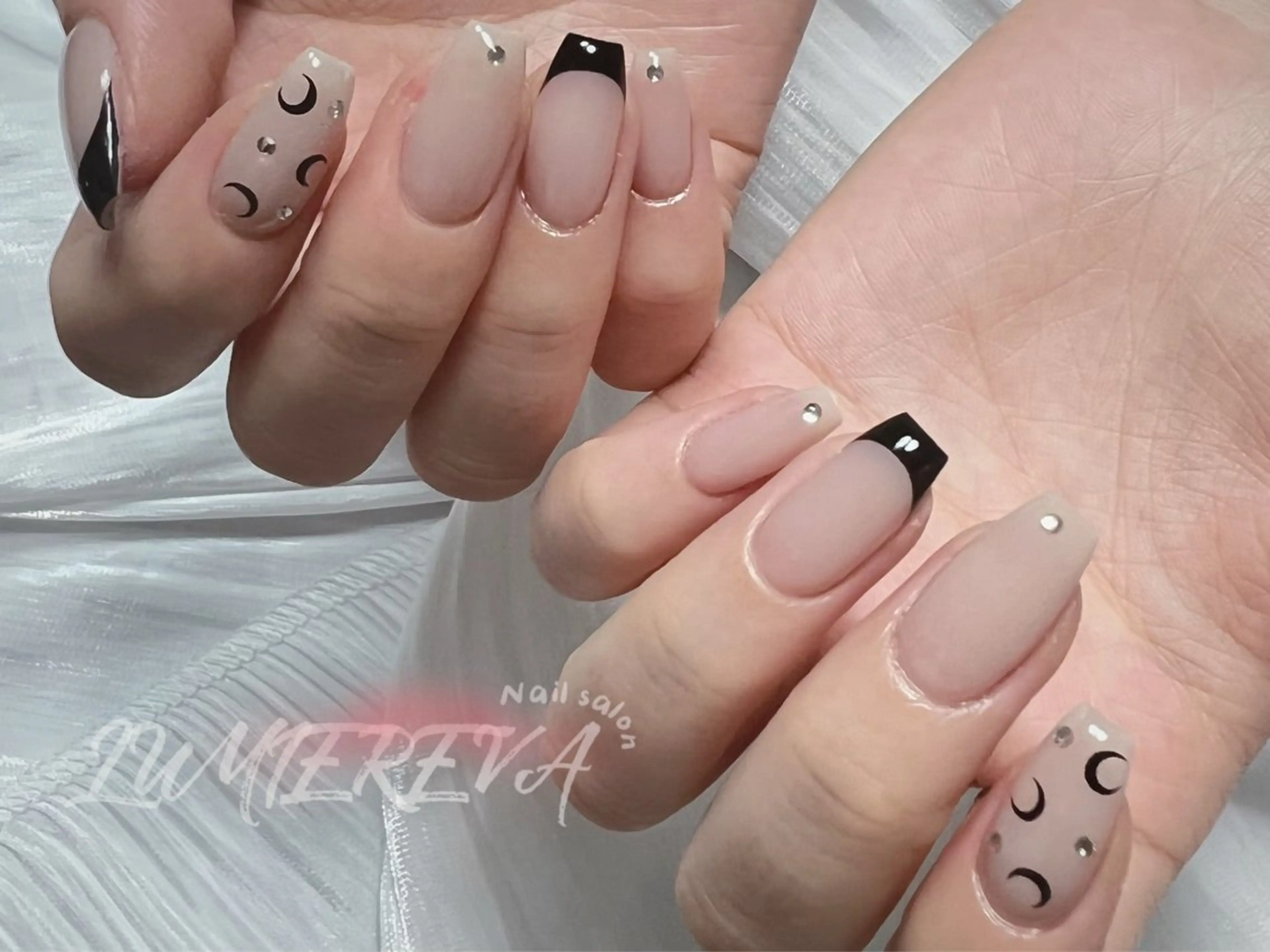 ネイル オーロラネイル 長さ出し ジェルネイル 氷ネイル・うるうるネイル 韓国ネイル ハンドネイル Lumiereva nail salonのネイルデザイン