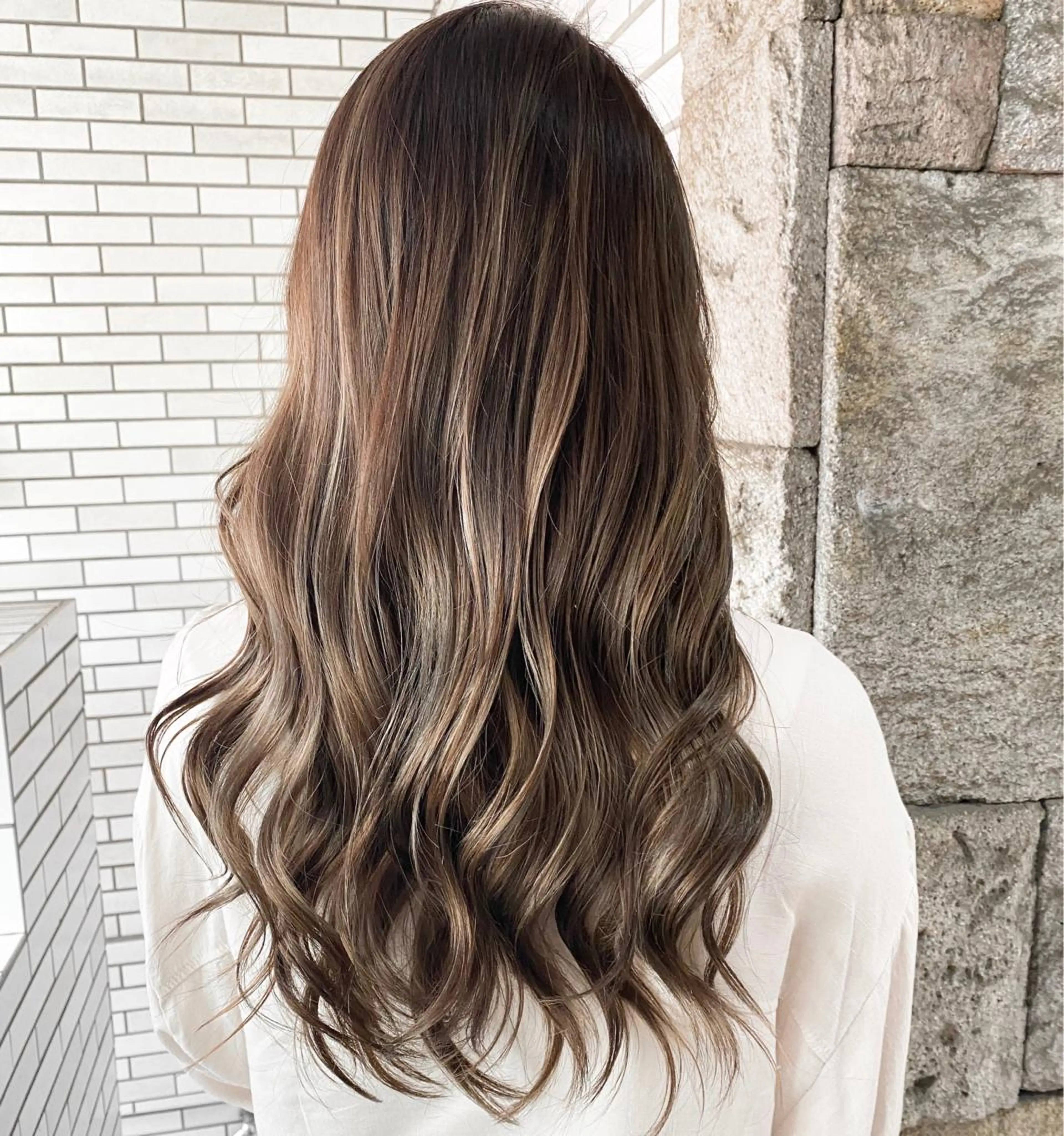 ロング カラー ハイライトカラー ハイライト ヘアカラー トリートメント 萩原 凌✄﻿のヘアスタイル